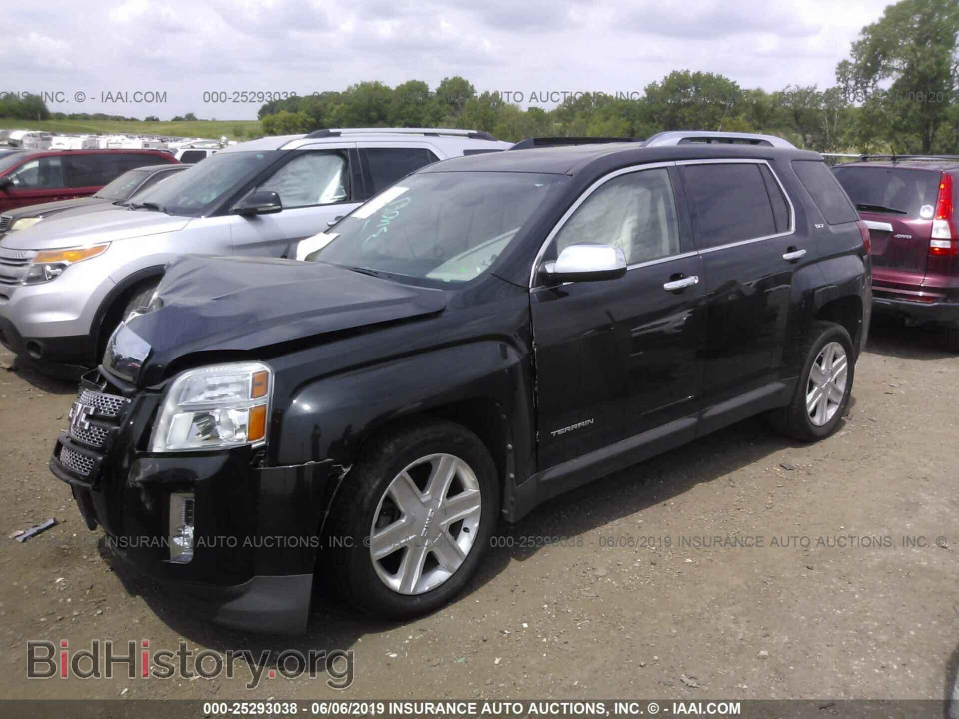 2011 GMC TERRAIN - VIN: 2CTFLXEC2B6241263 - Photo 2