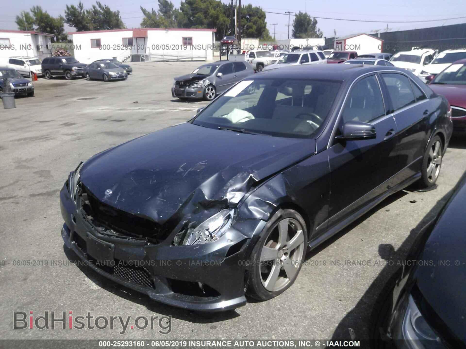 2011 MERCEDES-BENZ E - VIN: WDDHF5GB2BA417306 - Фото 2