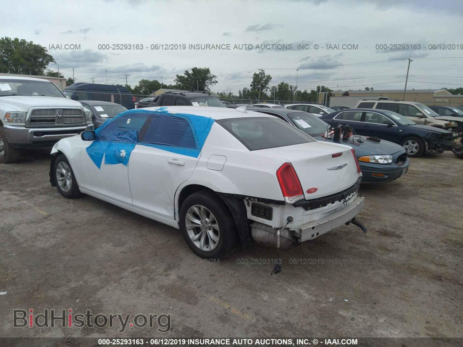 2015 CHRYSLER 300 - VIN: 2C3CCAAG9FH755775 - Photo 3