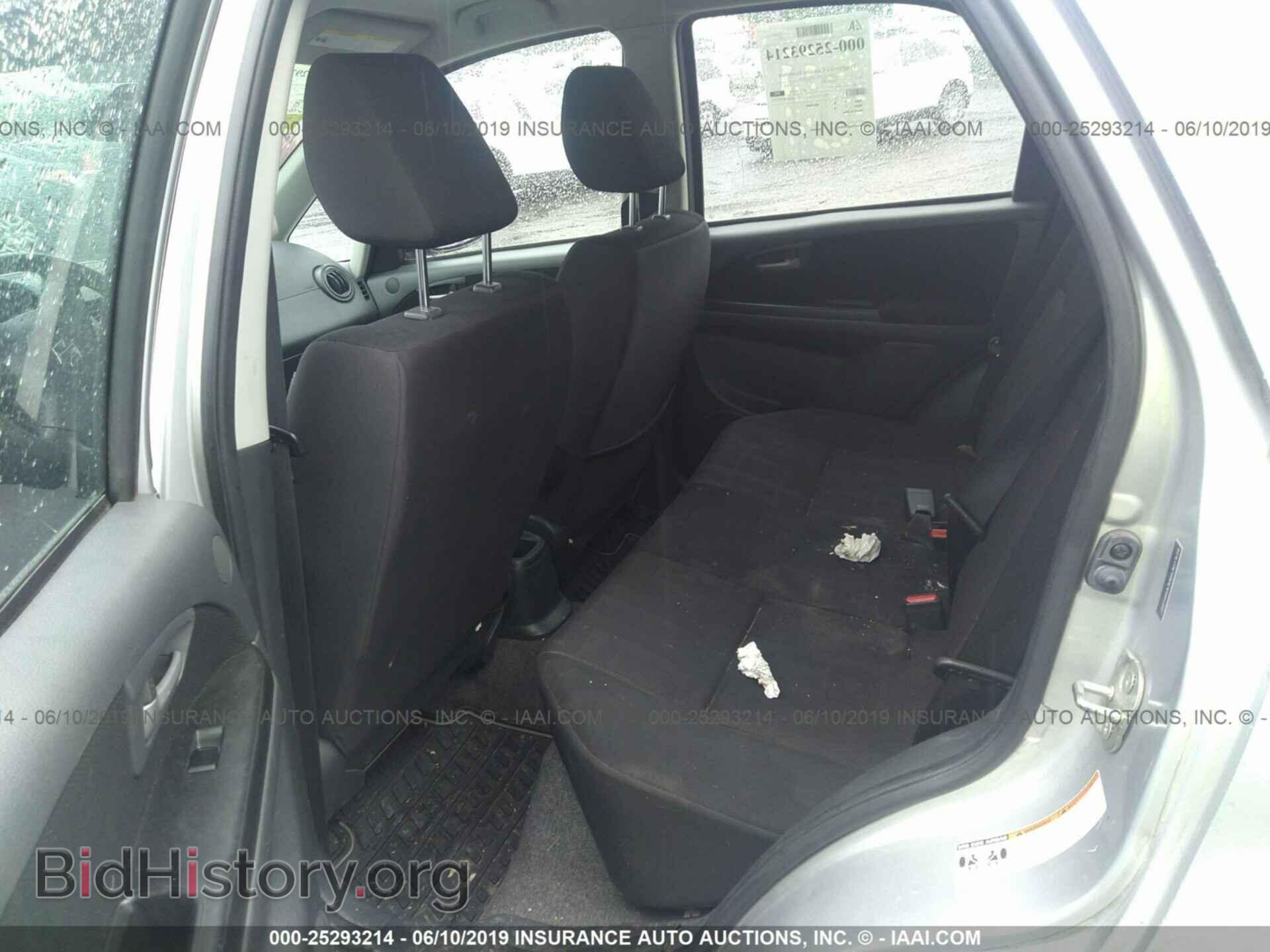 2011 SUZUKI SX4 - VIN: JS2YB5A30B6301974 - Фото 8
