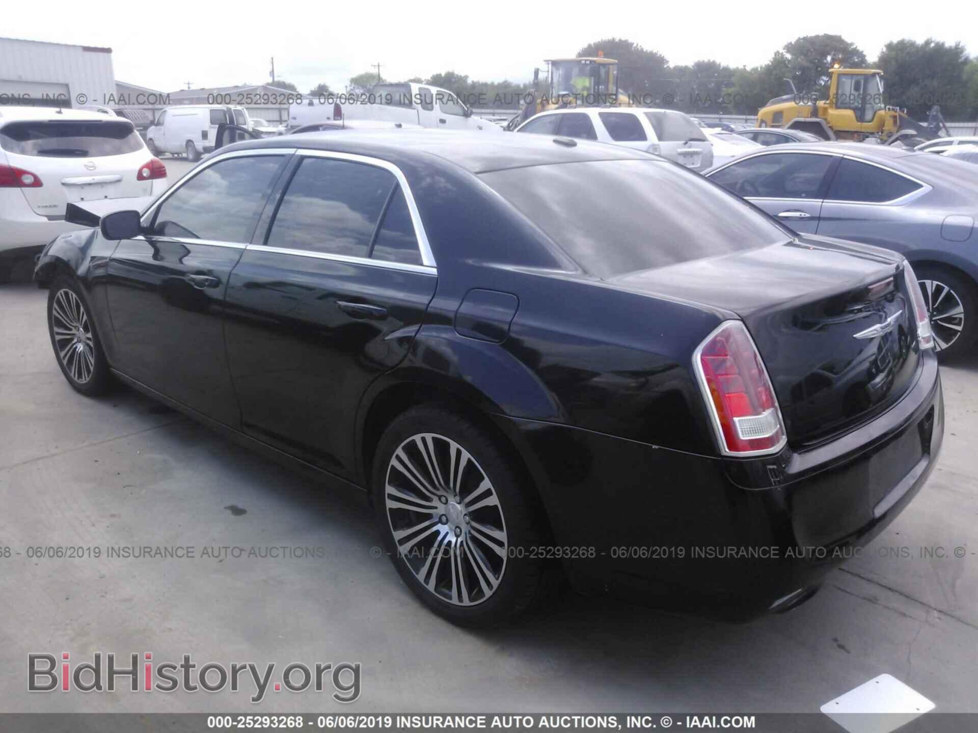 2013 CHRYSLER 300 - VIN: 2C3CCABG4DH504111 - Photo 3