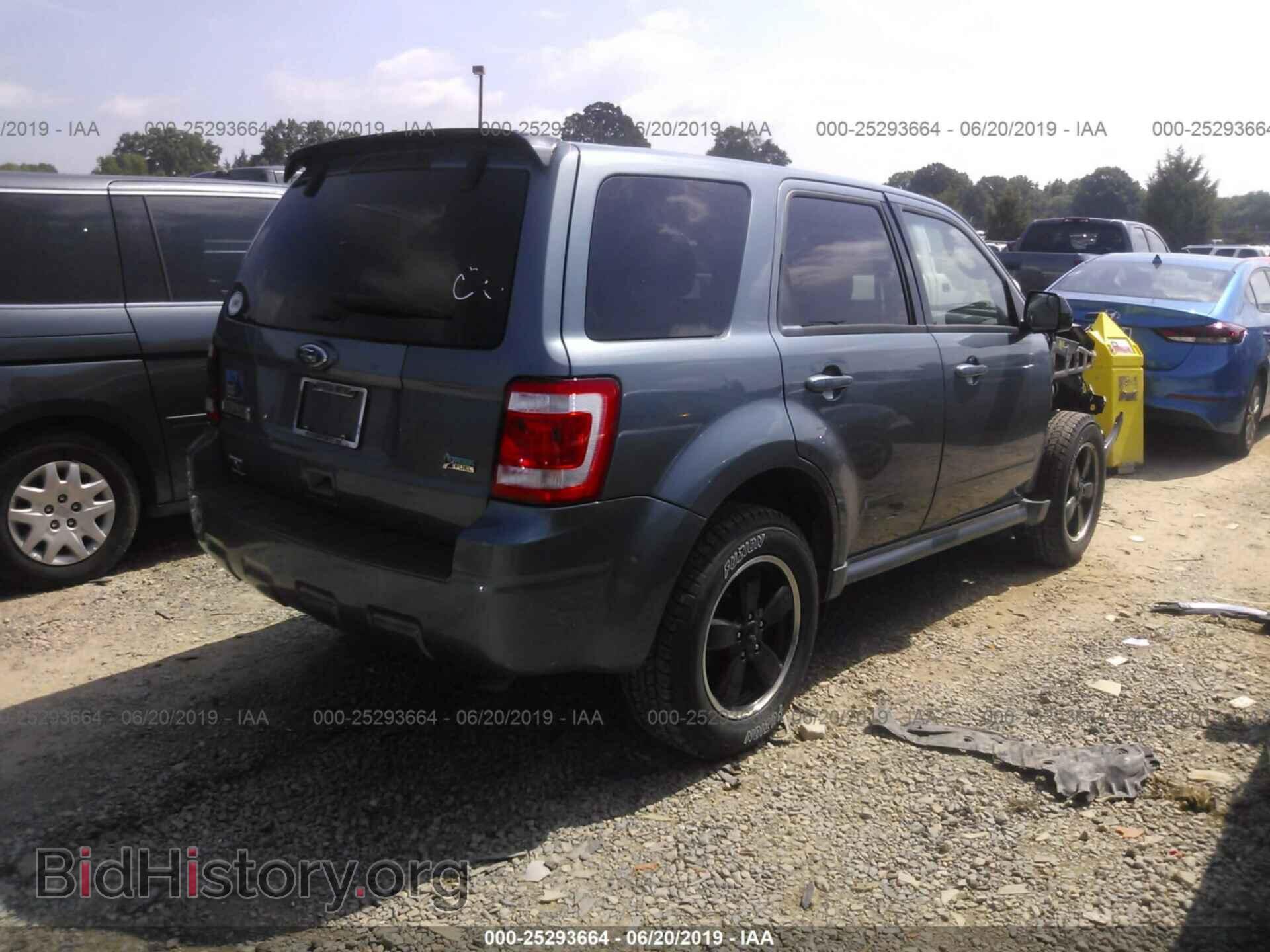 2011 FORD ESCAPE - VIN: 1FMCU9DG4BKB15409 - Photo 4