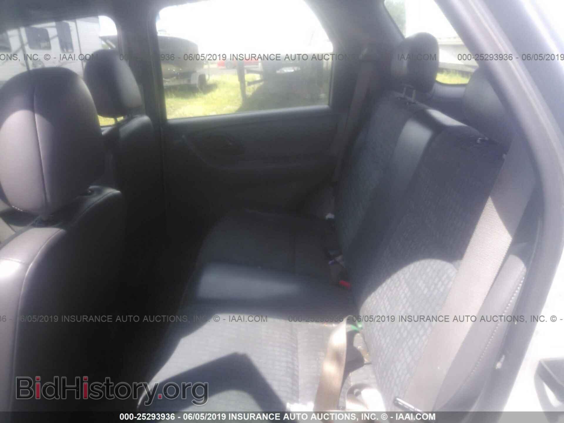 2002 FORD ESCAPE - VIN: 1FMYU01182KD54592 - Photo 8