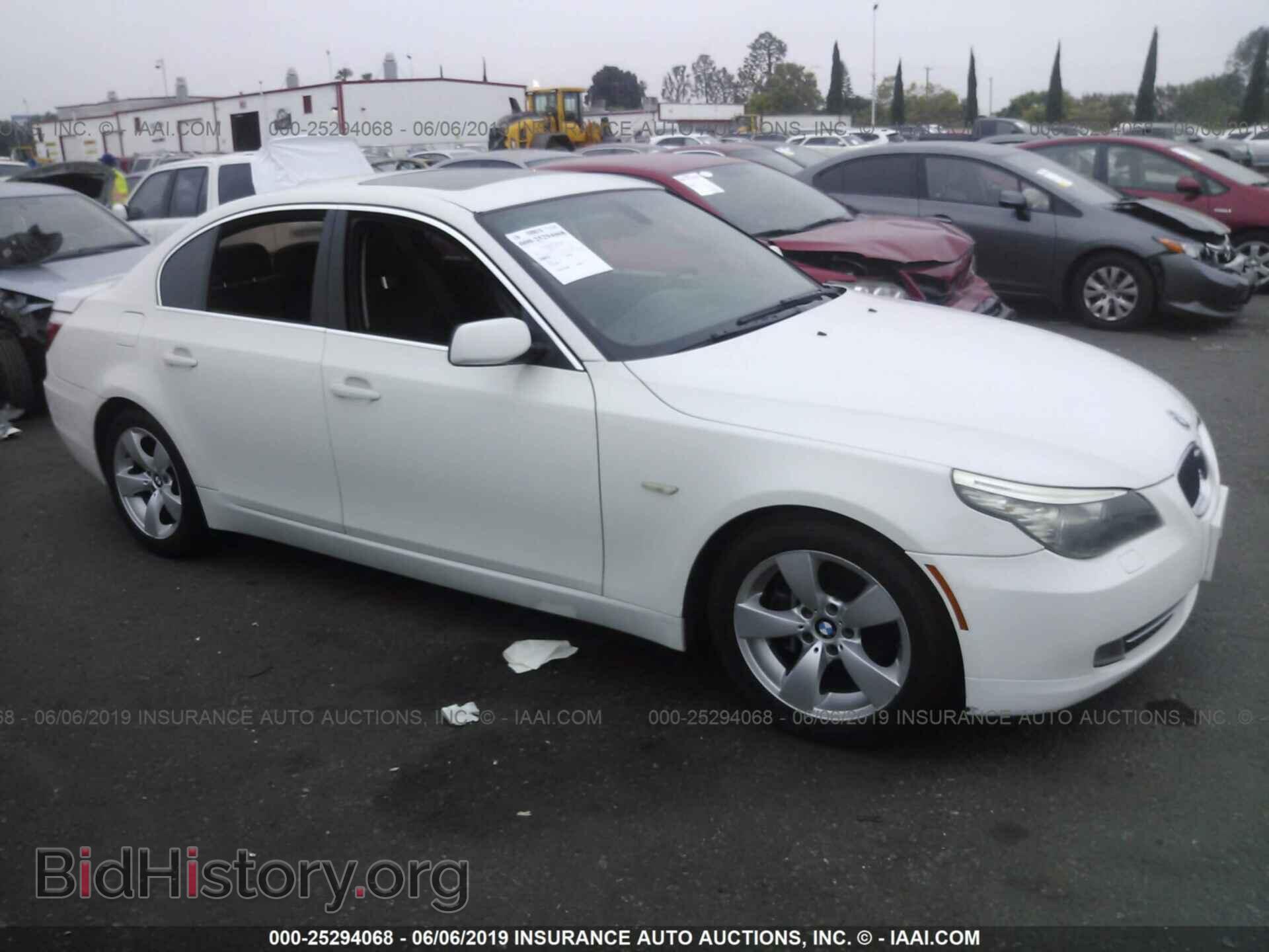 Photo WBANU53568CT04701 - BMW 528 2008