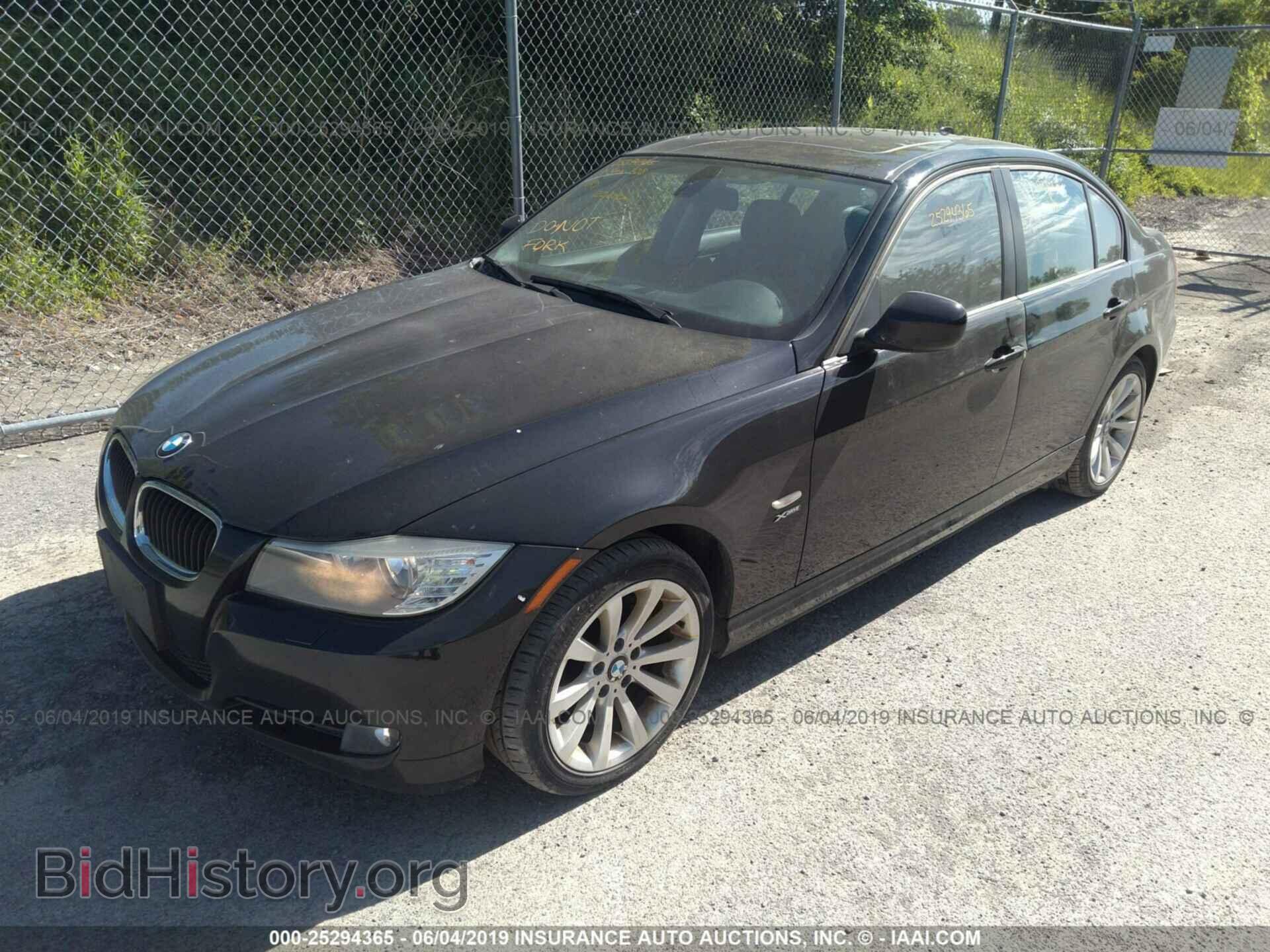 2011 BMW 328 - VIN: WBAPK7C59BA972988 - Фото 2