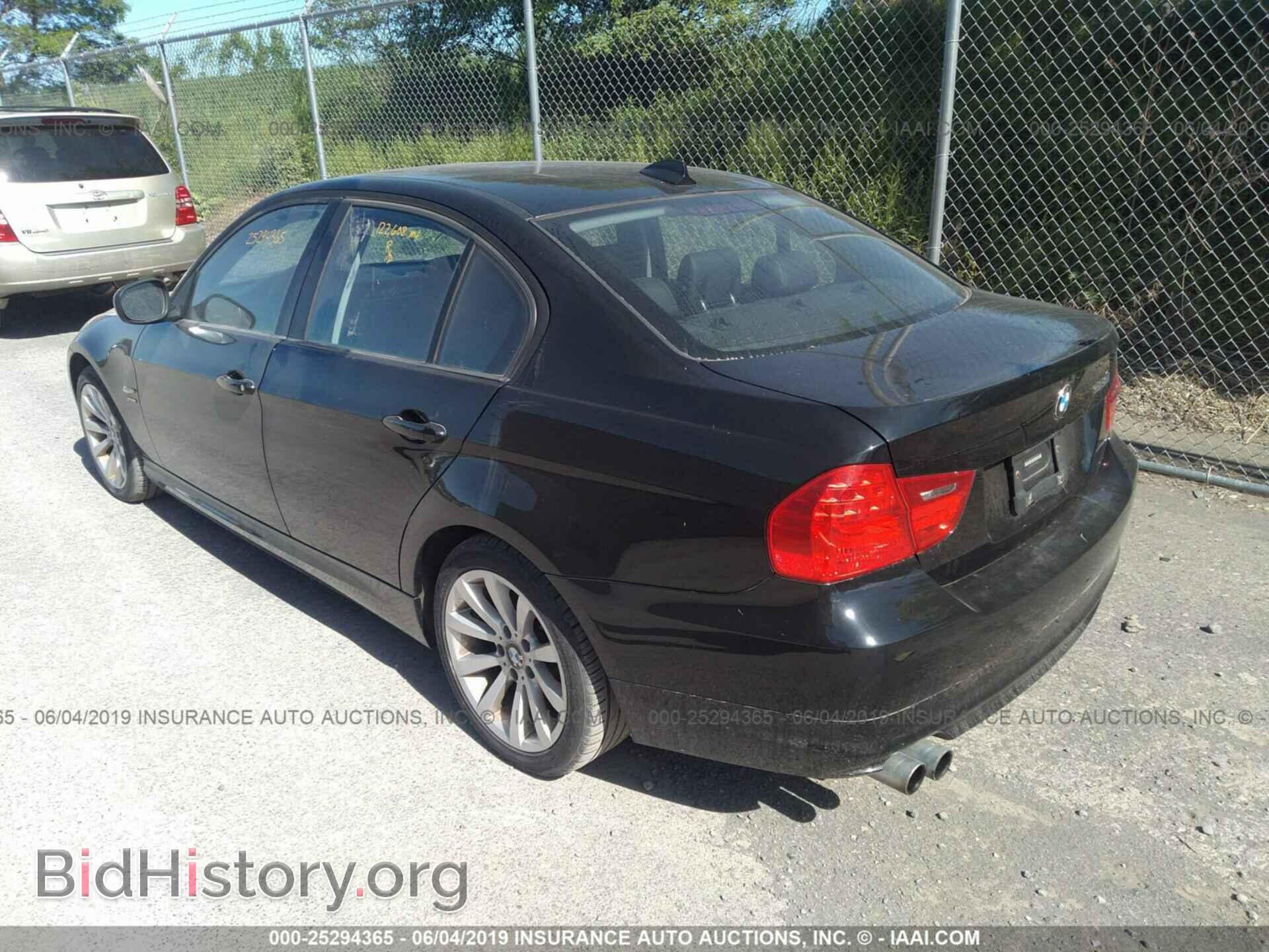 2011 BMW 328 - VIN: WBAPK7C59BA972988 - Фото 3