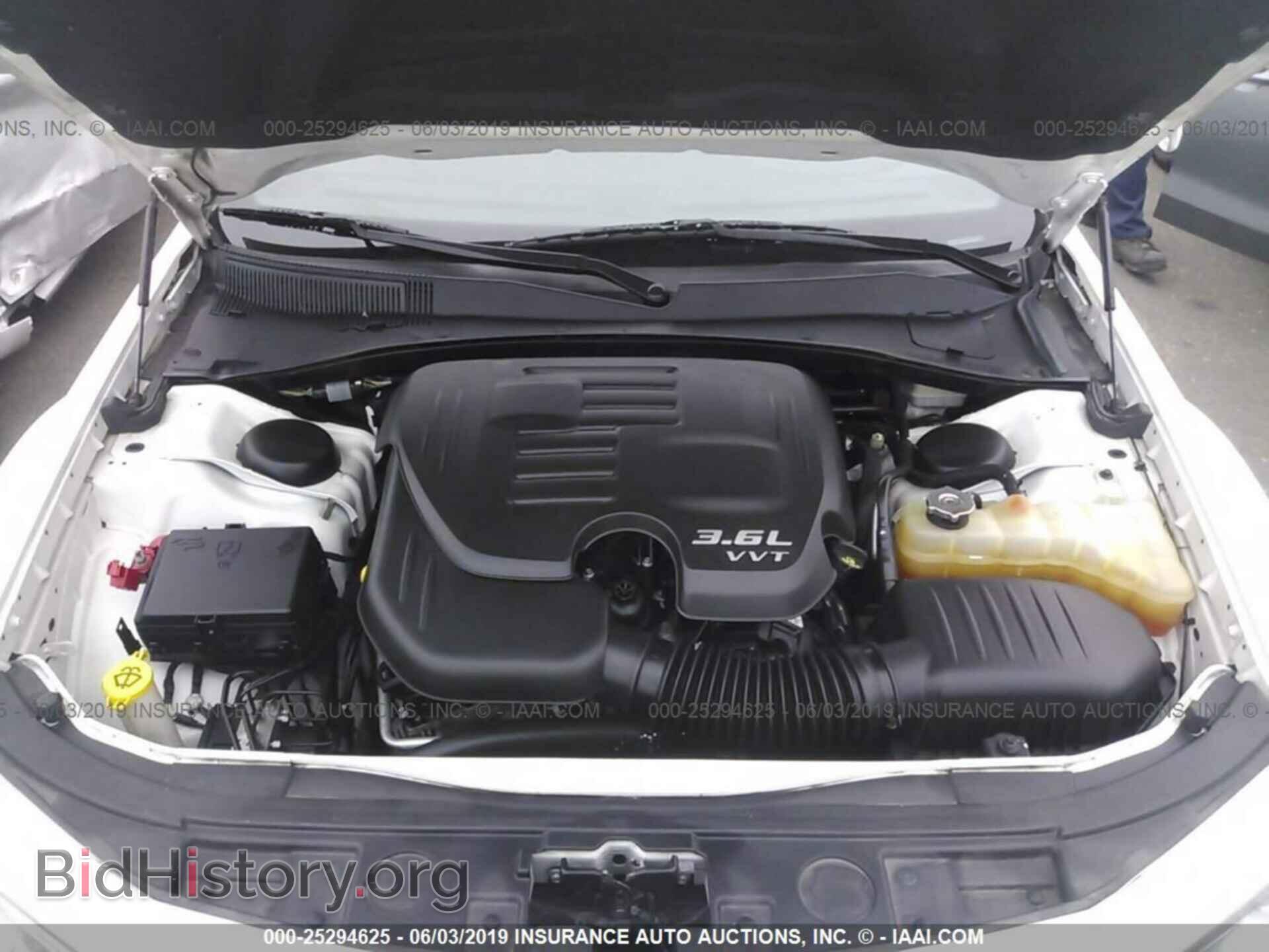 2014 CHRYSLER 300 - VIN: 2C3CCAAG0EH347146 - Photo 10