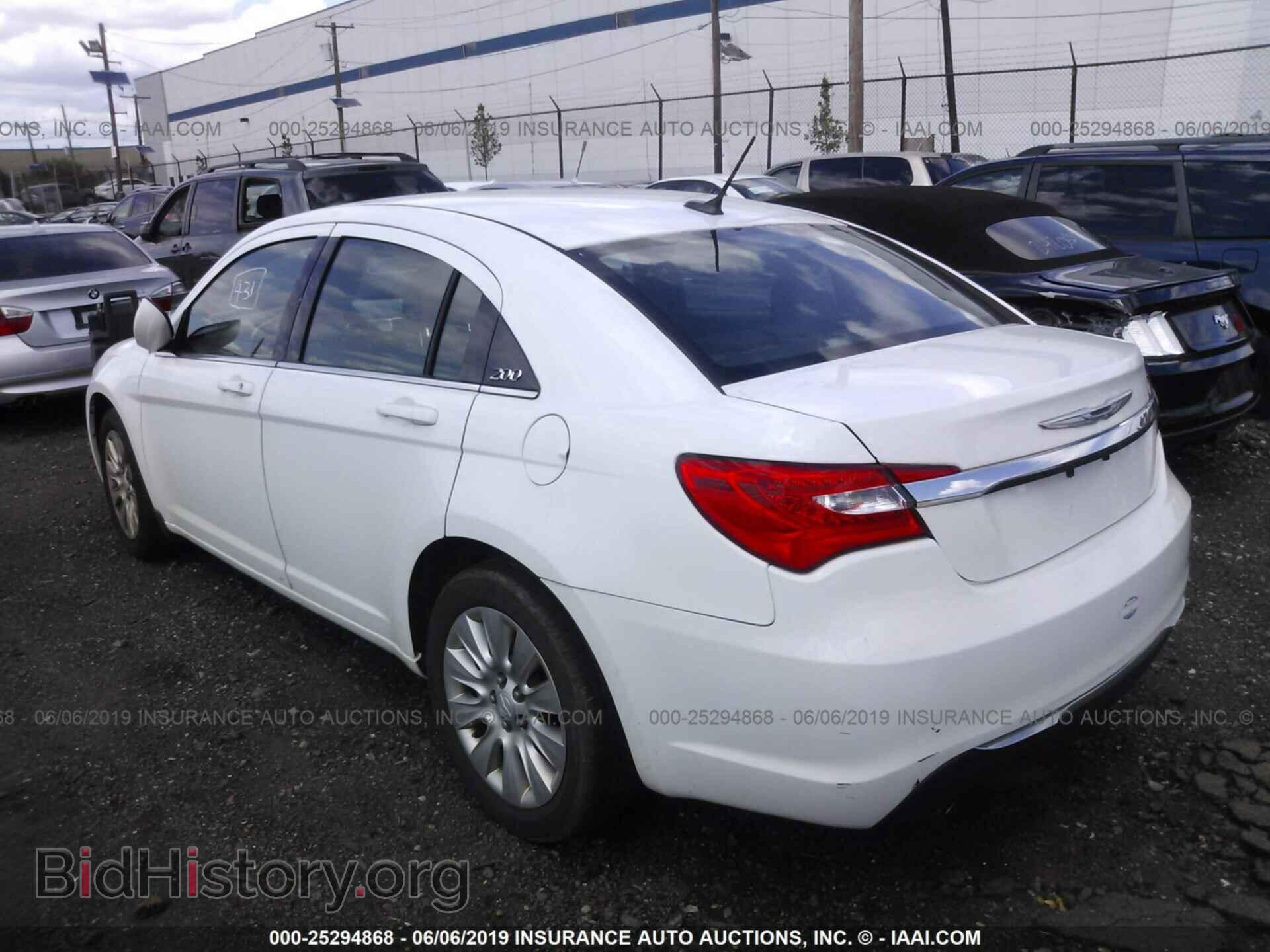 2013 CHRYSLER 200 - VIN: 1C3CCBAG8DN766048 - Фото 3