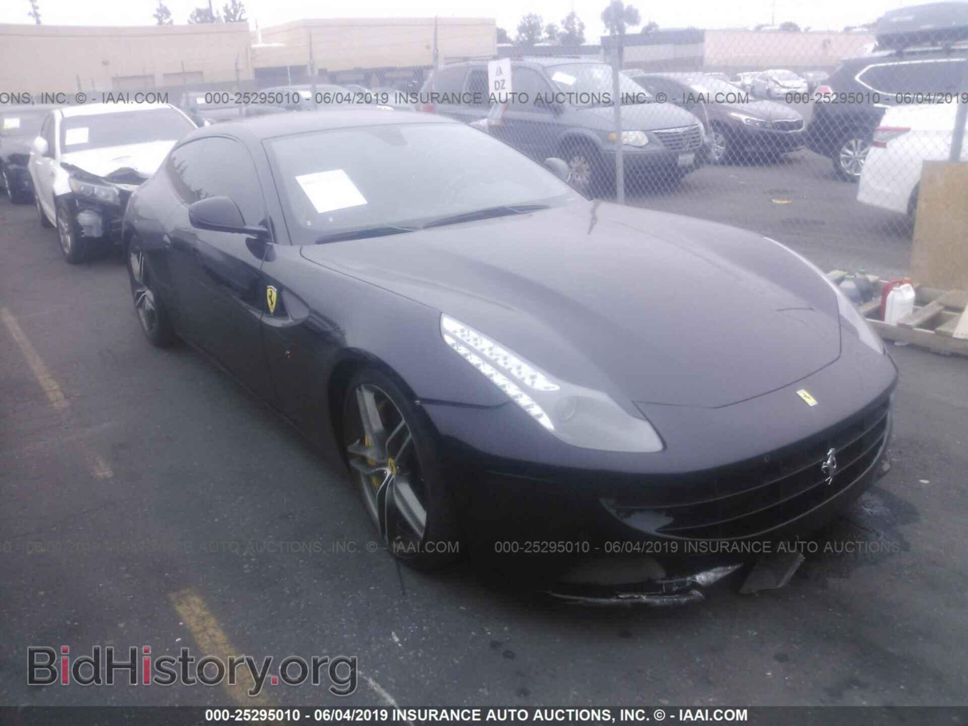 Photo ZFF73SKAXE0199235 - FERRARI FF 2014
