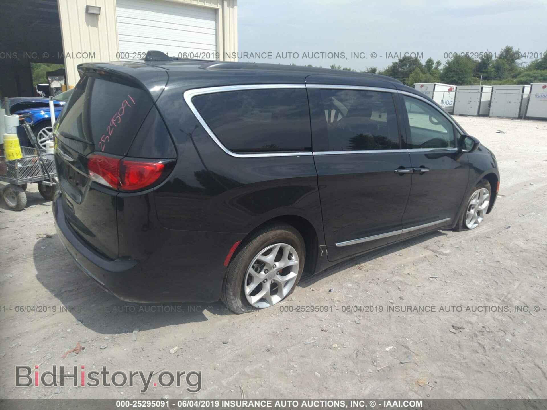 2017 CHRYSLER PACIFICA - VIN: 2C4RC1BGXHR670168 - Photo 4