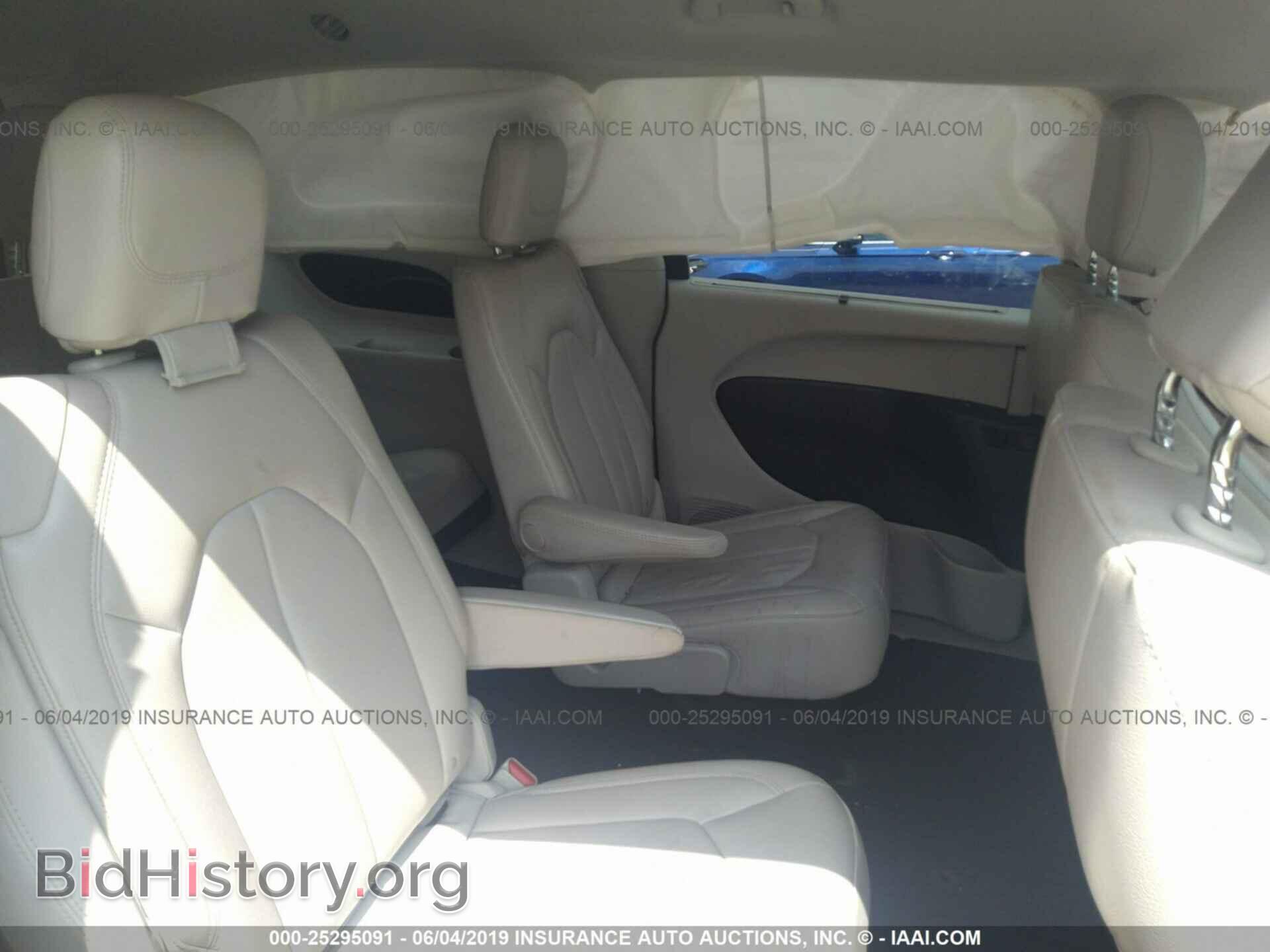 2017 CHRYSLER PACIFICA - VIN: 2C4RC1BGXHR670168 - Photo 8