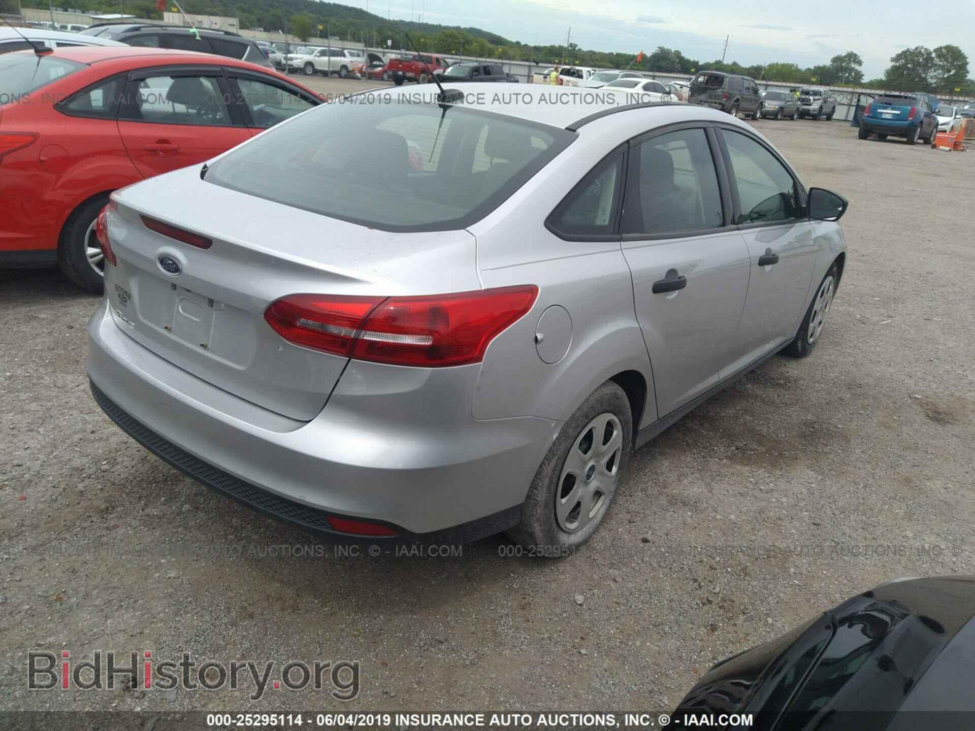 2017 FORD FOCUS - VIN: 1FADP3E2XHL342855 - Фото 4