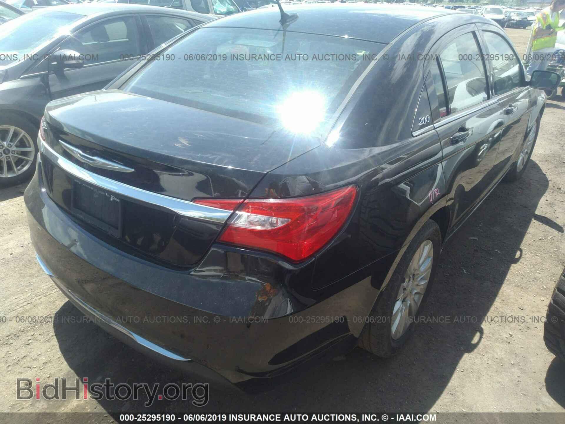 2013 CHRYSLER 200 - VIN: 1C3CCBAB6DN569738 - Photo 4