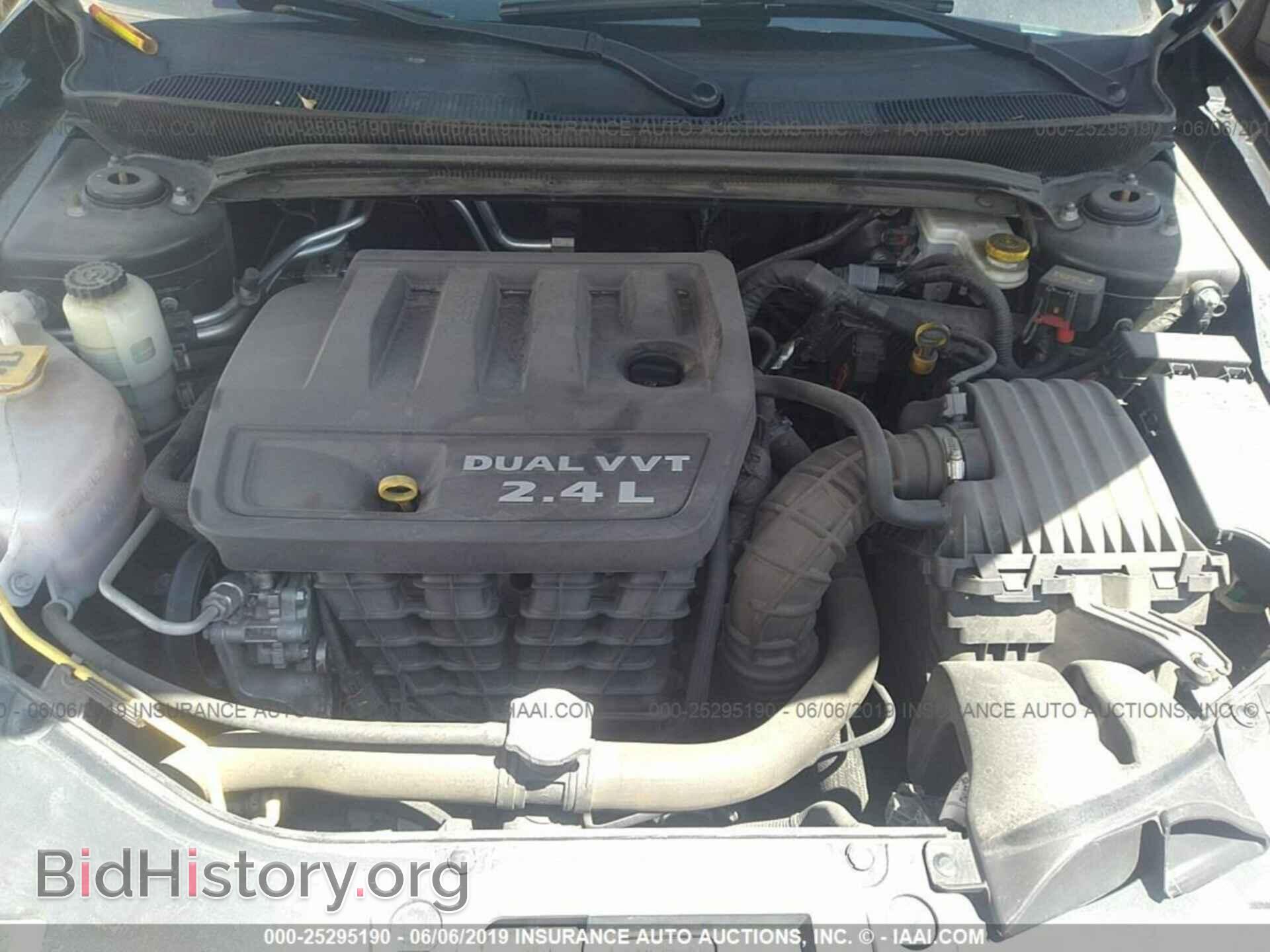 2013 CHRYSLER 200 - VIN: 1C3CCBAB6DN569738 - Photo 10