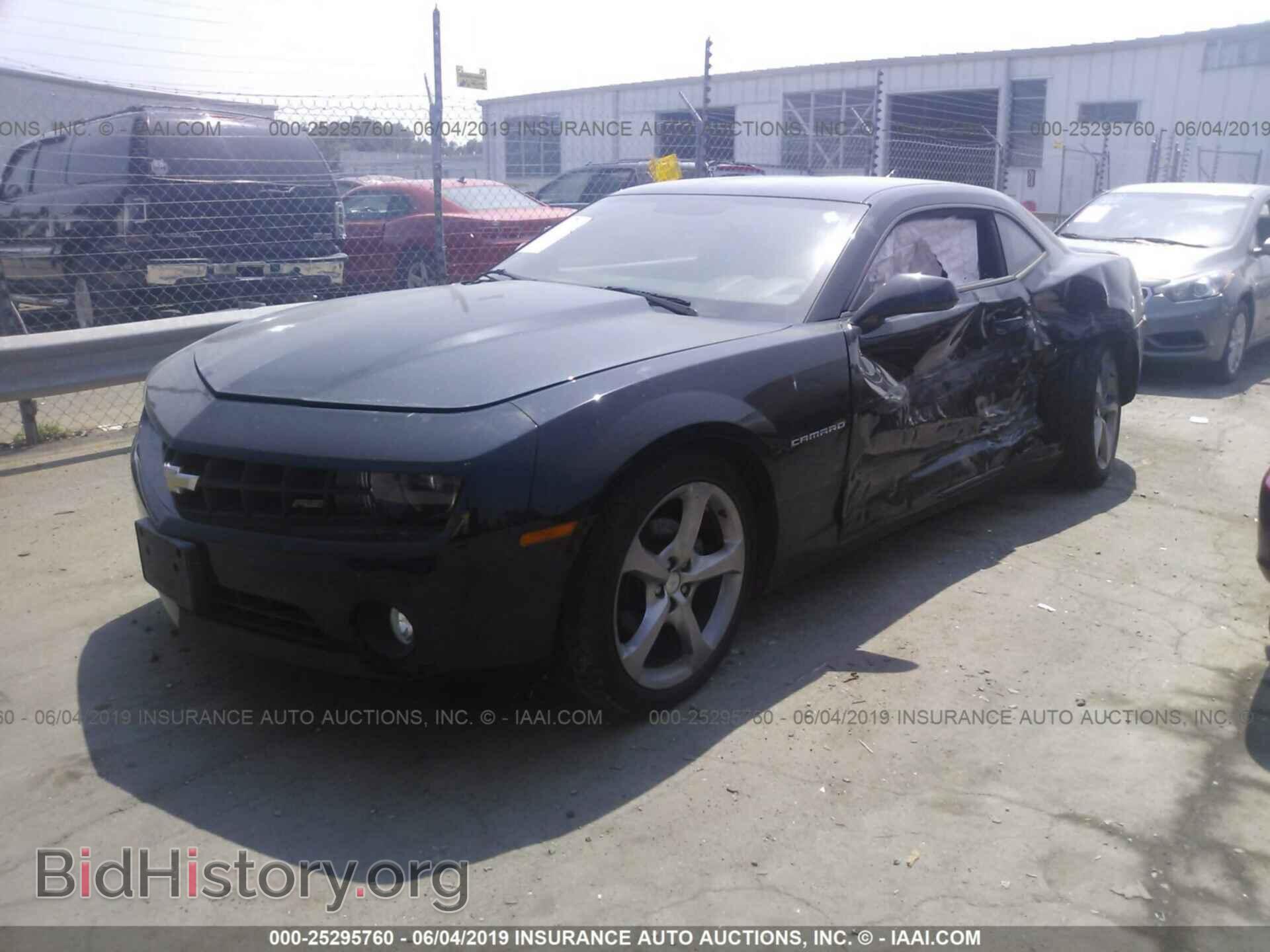2013 CHEVROLET CAMARO - VIN: 2G1FB1E31D9243219 - Photo 2