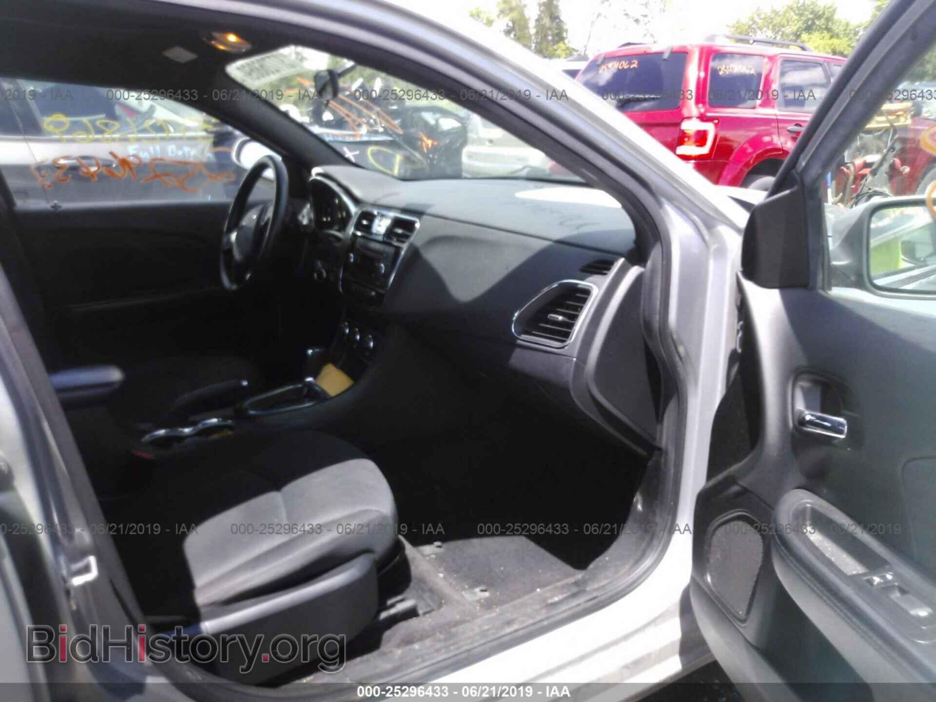 2014 CHRYSLER 200 - VIN: 1C3CCBAB4EN145136 - Photo 5