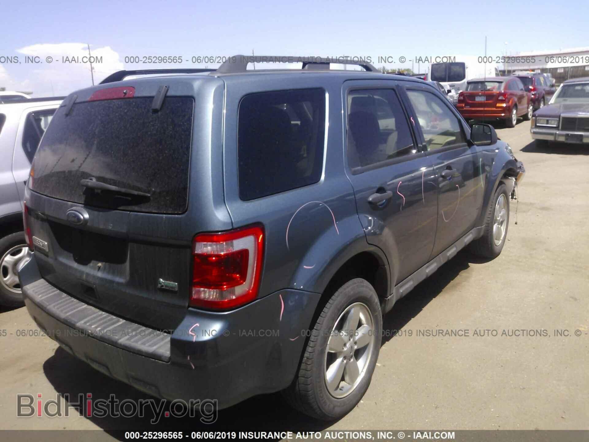 2011 FORD ESCAPE - VIN: 1FMCU9DG1BKA49790 - Photo 4
