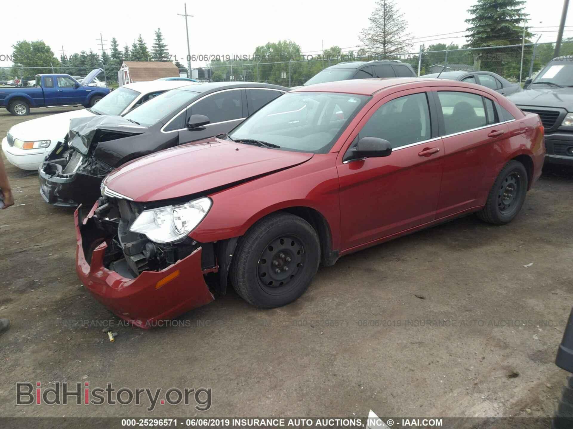 2010 CHRYSLER SEBRING - VIN: 1C3CC4FB3AN167580 - Фото 2