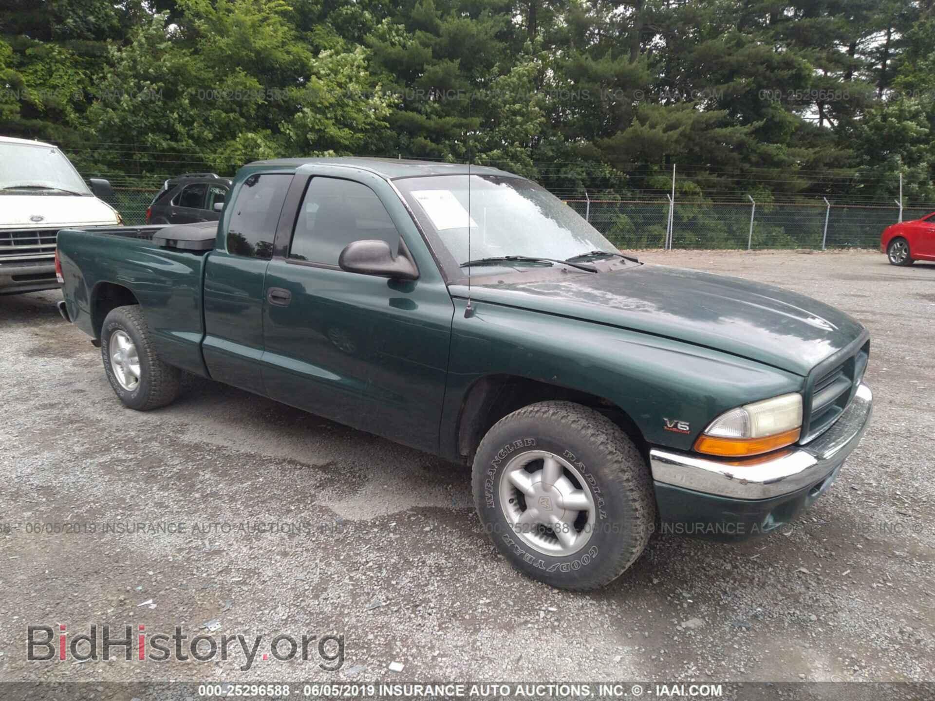 Photo 1B7GL22X5YS638448 - DODGE DAKOTA 2000