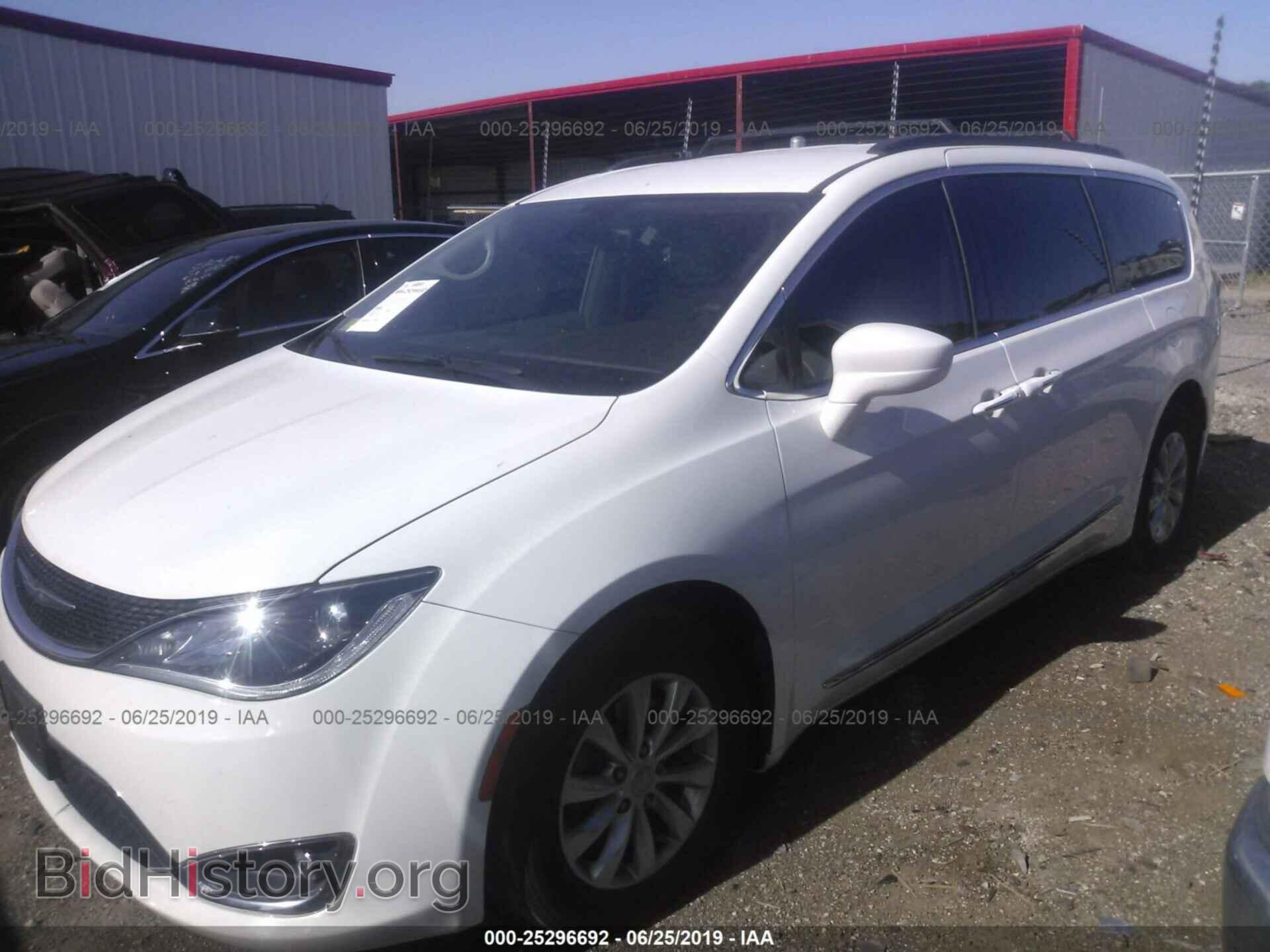 2017 CHRYSLER PACIFICA - VIN: 2C4RC1BG1HR520580 - Photo 2
