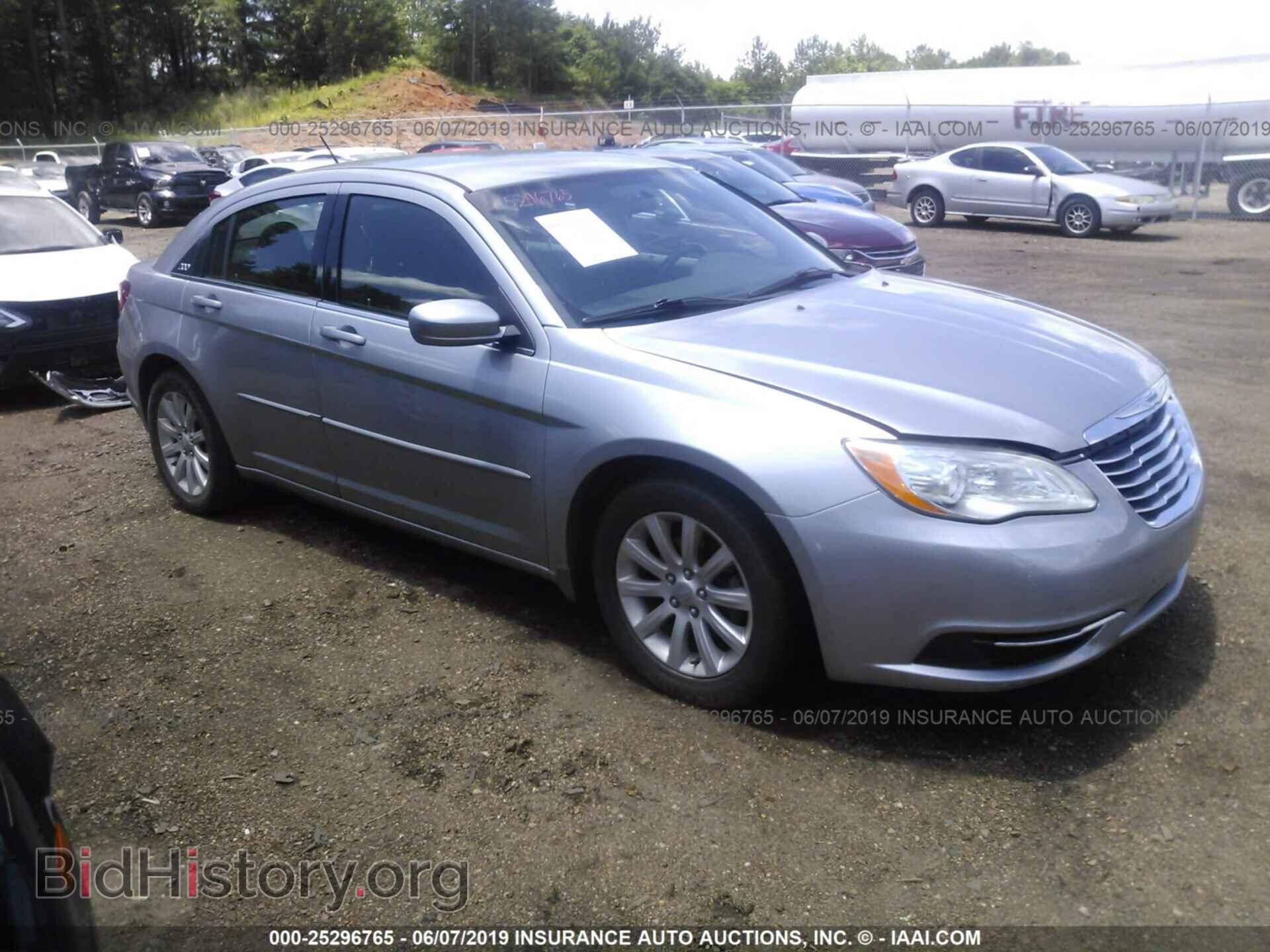 Photo 1C3CCBBB4DN732594 - CHRYSLER 200 2013