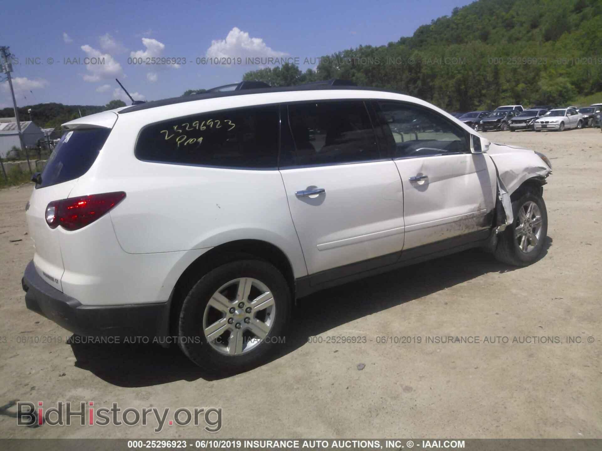 2010 CHEVROLET TRAVERSE - VIN: 1GNLRFED3AJ245038 - Фото 4