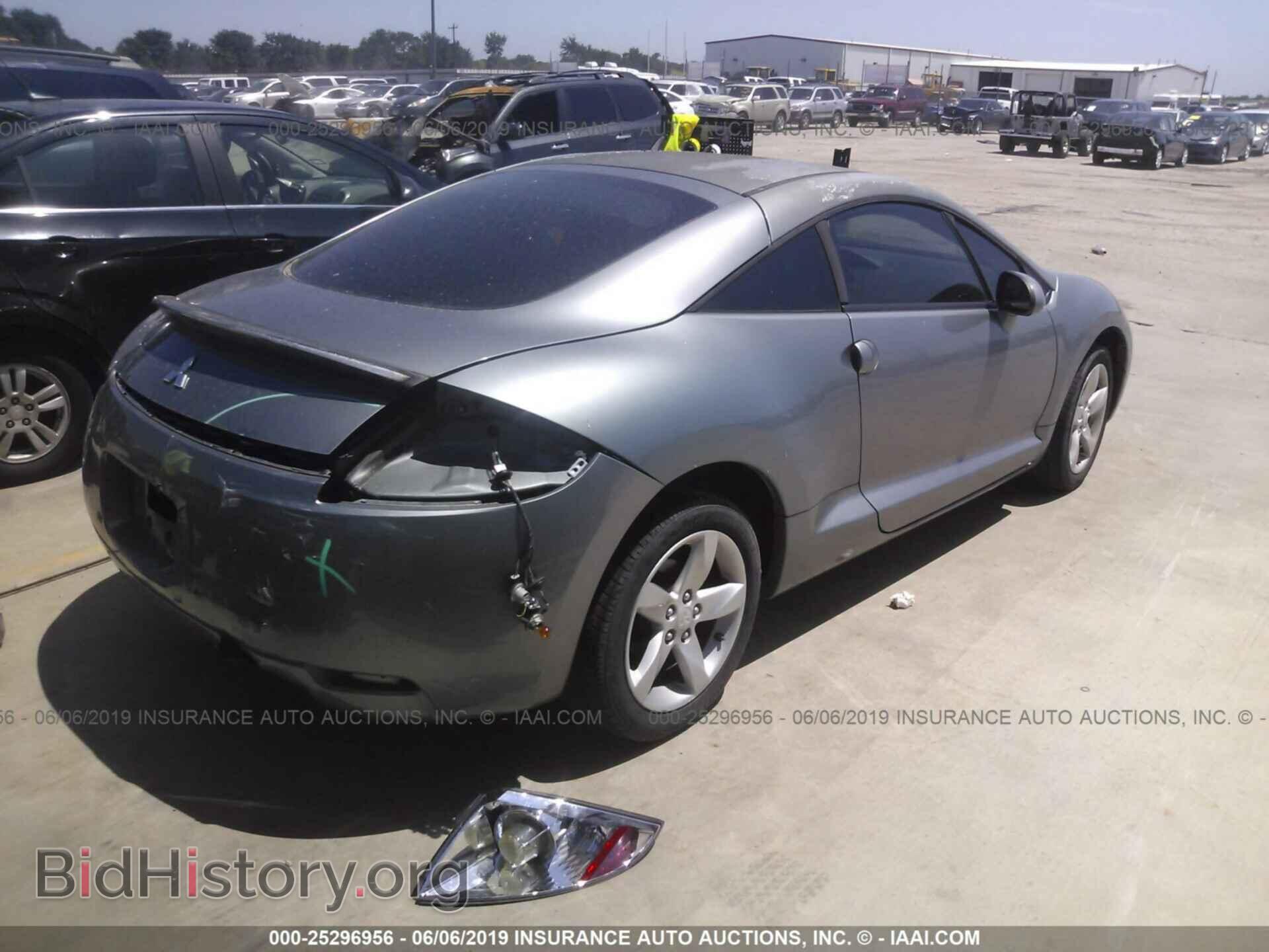 2008 MITSUBISHI ECLIPSE - VIN: 4A3AK24F28E028421 - Photo 4