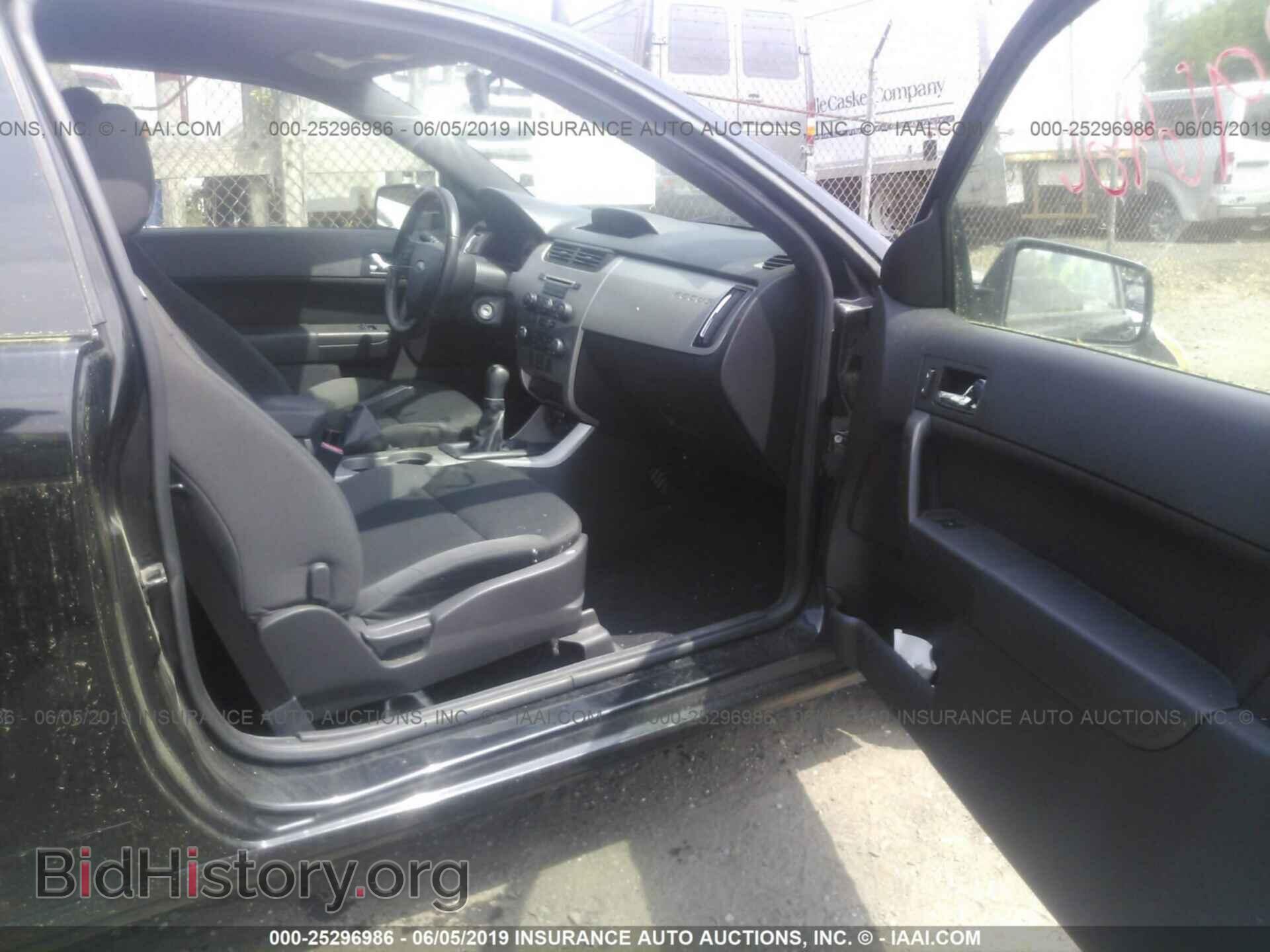 2009 FORD FOCUS - VIN: 1FAHP33NX9W231303 - Фото 5