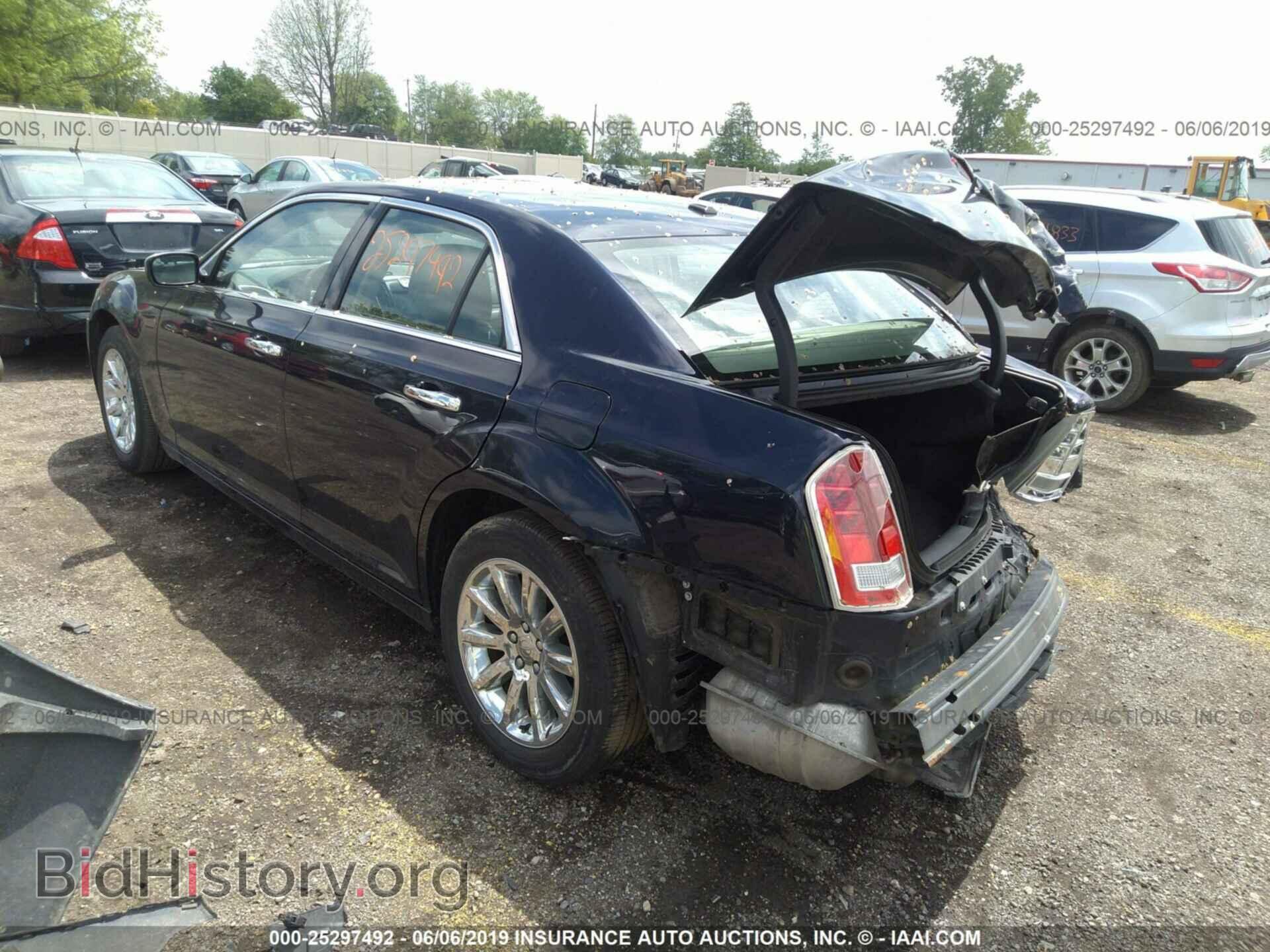 2011 CHRYSLER 300 - VIN: 2C3CA5CG0BH526454 - Фото 3