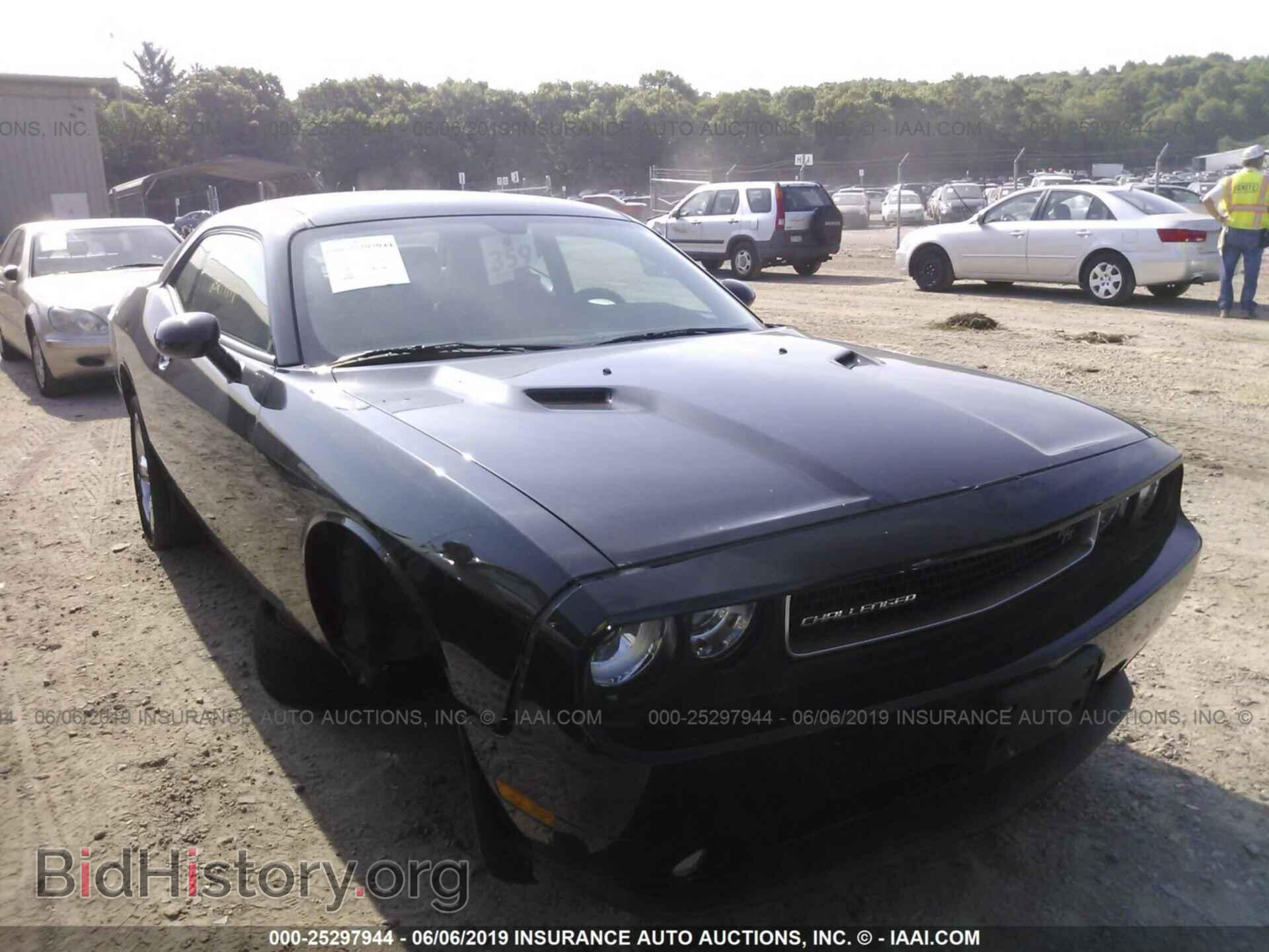 Photo 2C3CDYBT8DH667363 - DODGE CHALLENGER 2013
