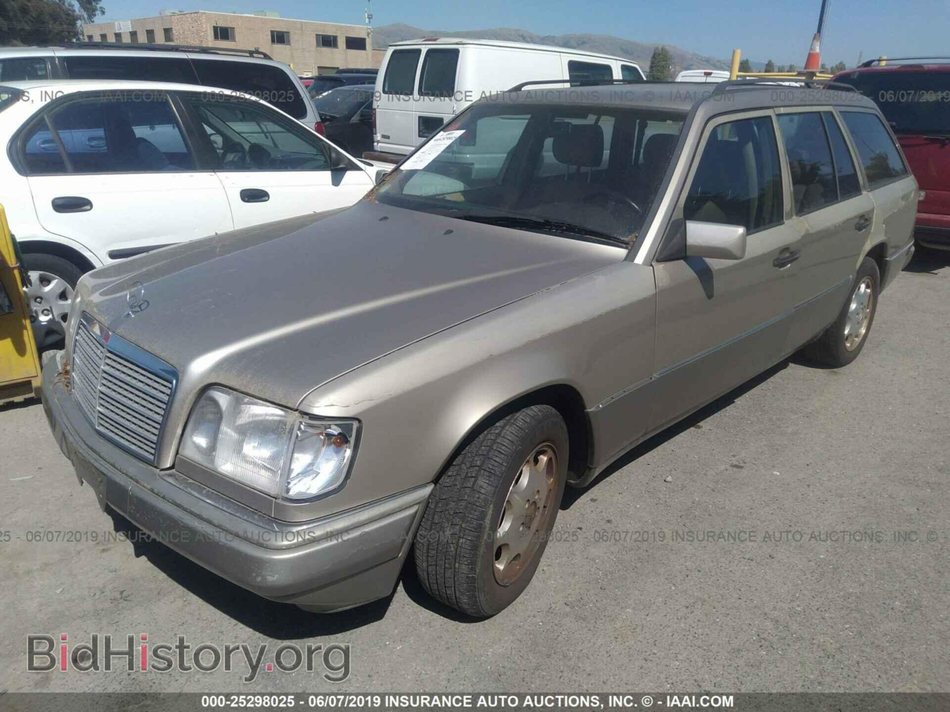 1995 MERCEDES-BENZ E - VIN: WDBEA92E4SF302843 - Фото 2