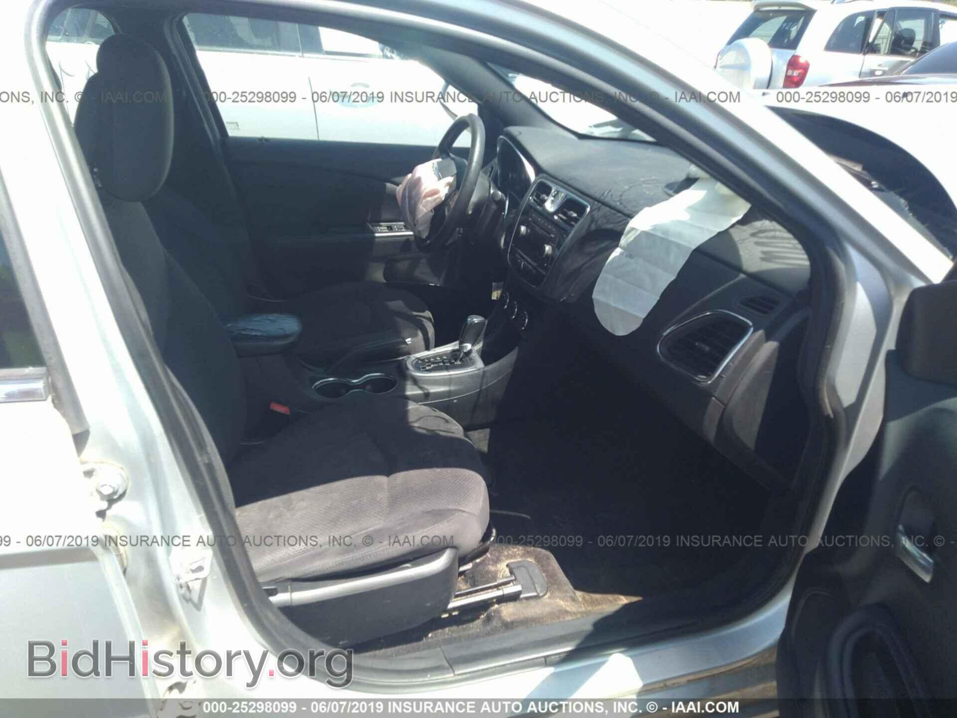2012 CHRYSLER 200 - VIN: 1C3CCBAB5CN240768 - Фото 5