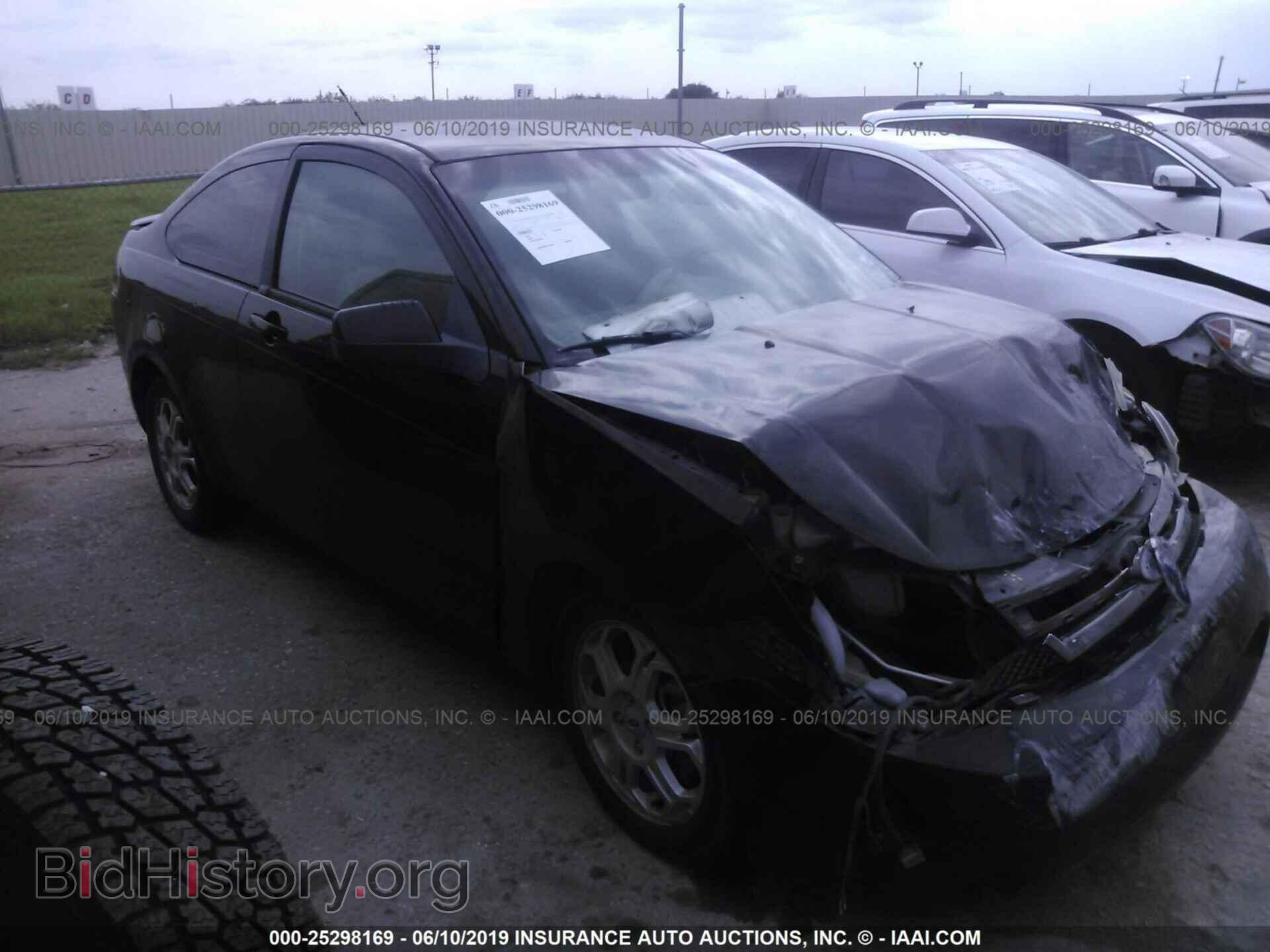 Photo 1FAHP32NX9W139027 - FORD FOCUS 2009