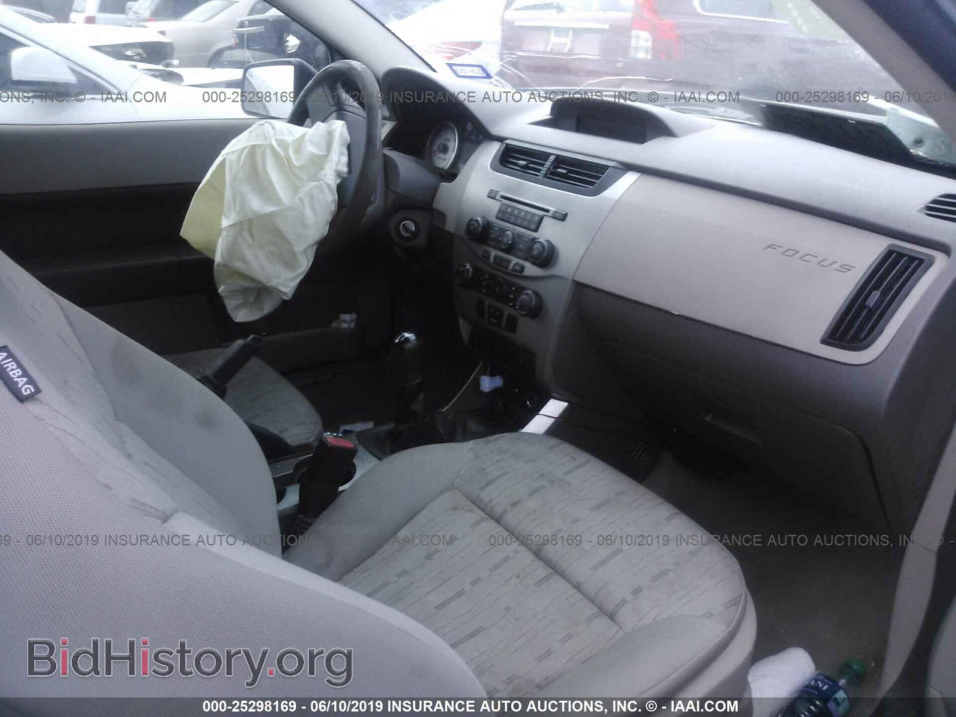 2009 FORD FOCUS - VIN: 1FAHP32NX9W139027 - Фото 5