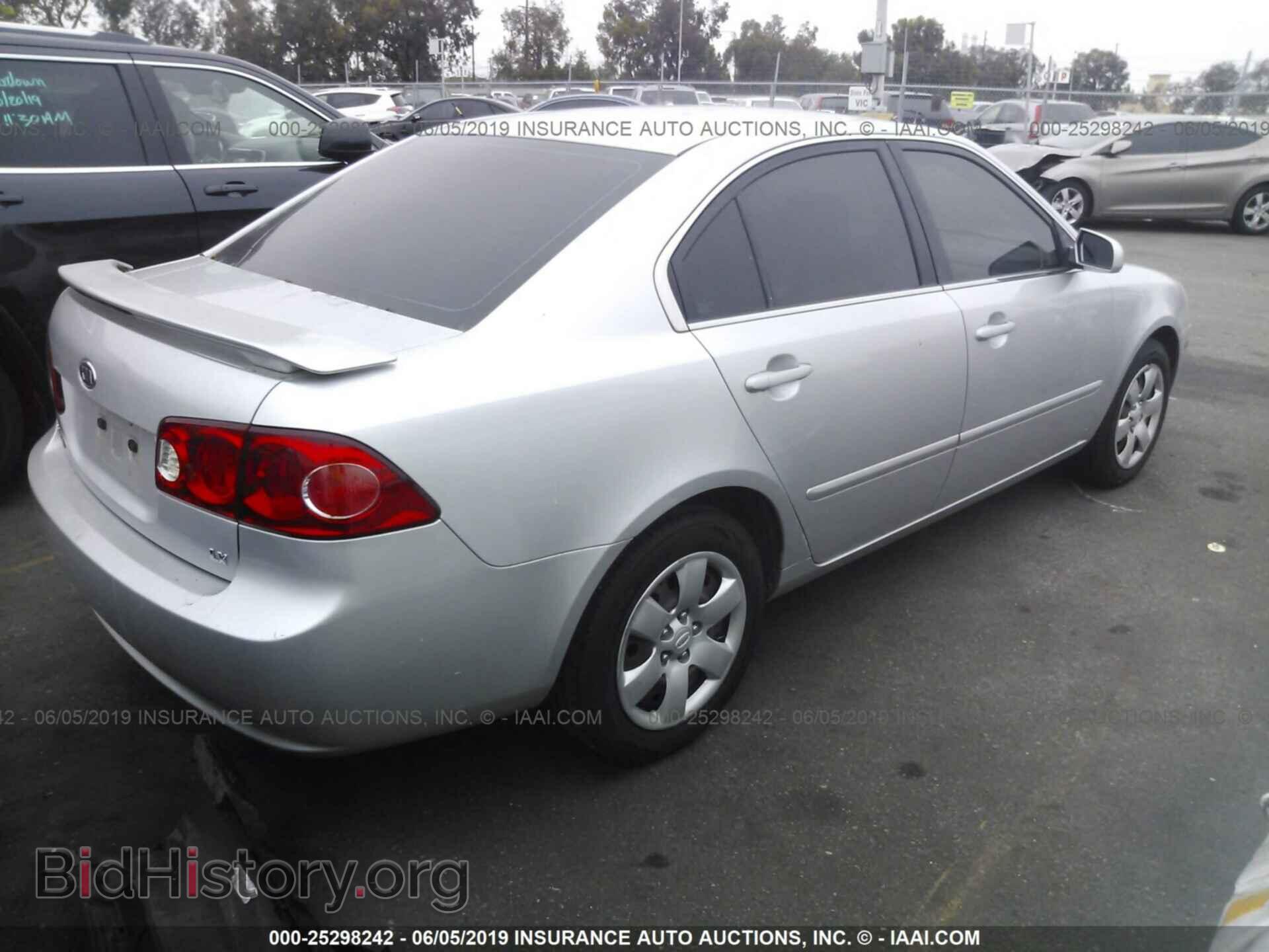 2007 KIA OPTIMA - VIN: KNAGE123875153068 - Фото 4
