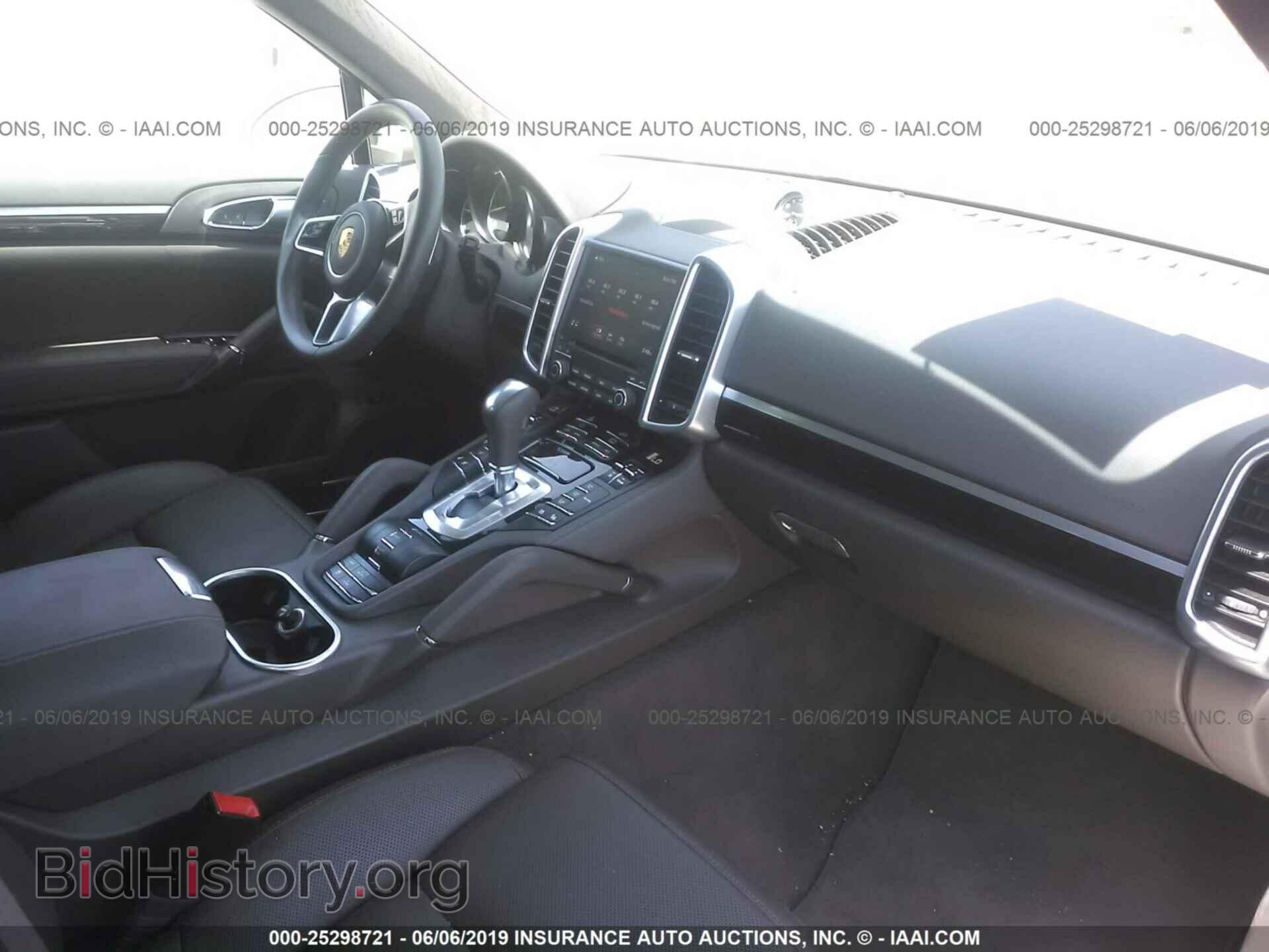 2017 PORSCHE CAYENNE - VIN: WP1AE2A21HLA75557 - Фото 5
