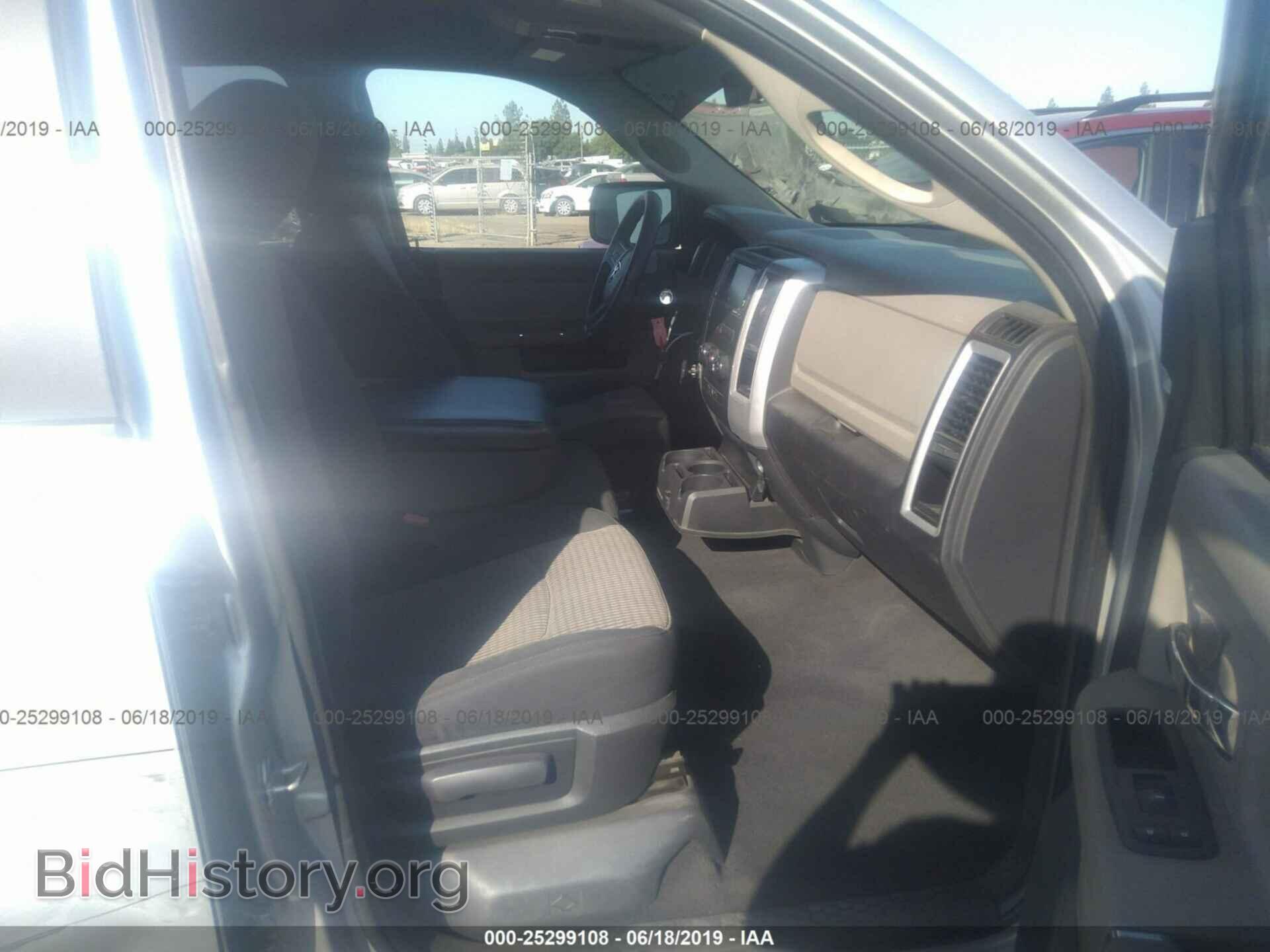 2011 DODGE RAM 1500 - VIN: 1D7RB1GT4BS507195 - Фото 5