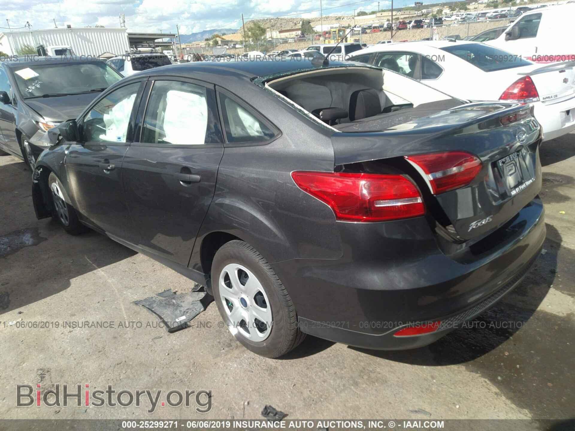 2018 FORD FOCUS - VIN: 1FADP3E27JL278926 - Фото 3