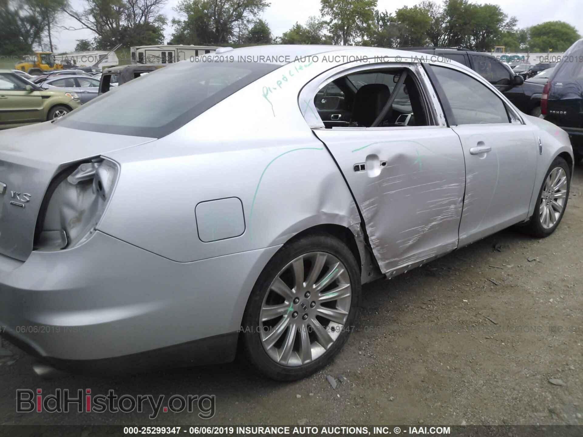 2011 LINCOLN MKS - VIN: 1LNHL9FT4BG608450 - Фото 6