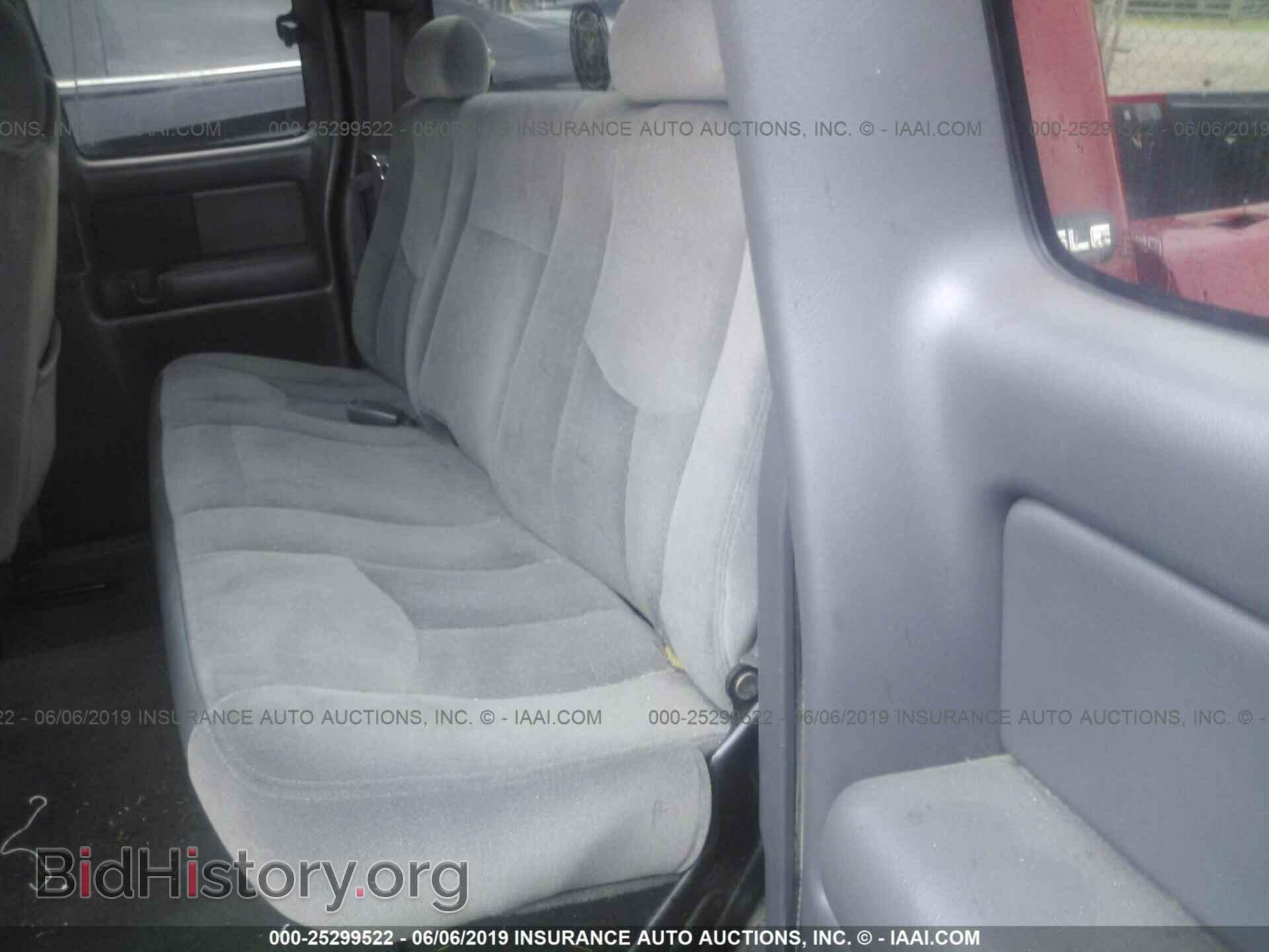 2004 GMC NEW SIERRA - VIN: 2GTEC19V541125202 - Фото 8