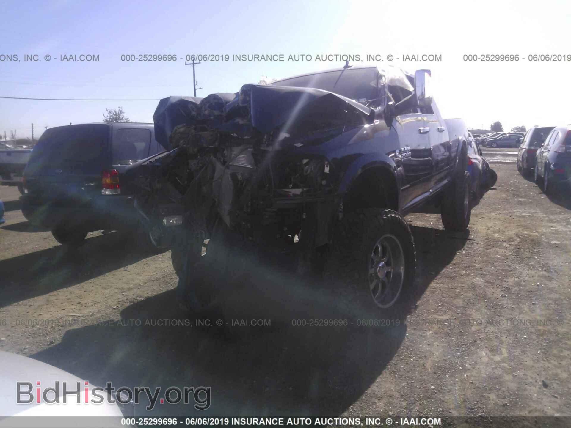 2014 RAM 2500 - VIN: 3C6UR5PL6EG218605 - Фото 2