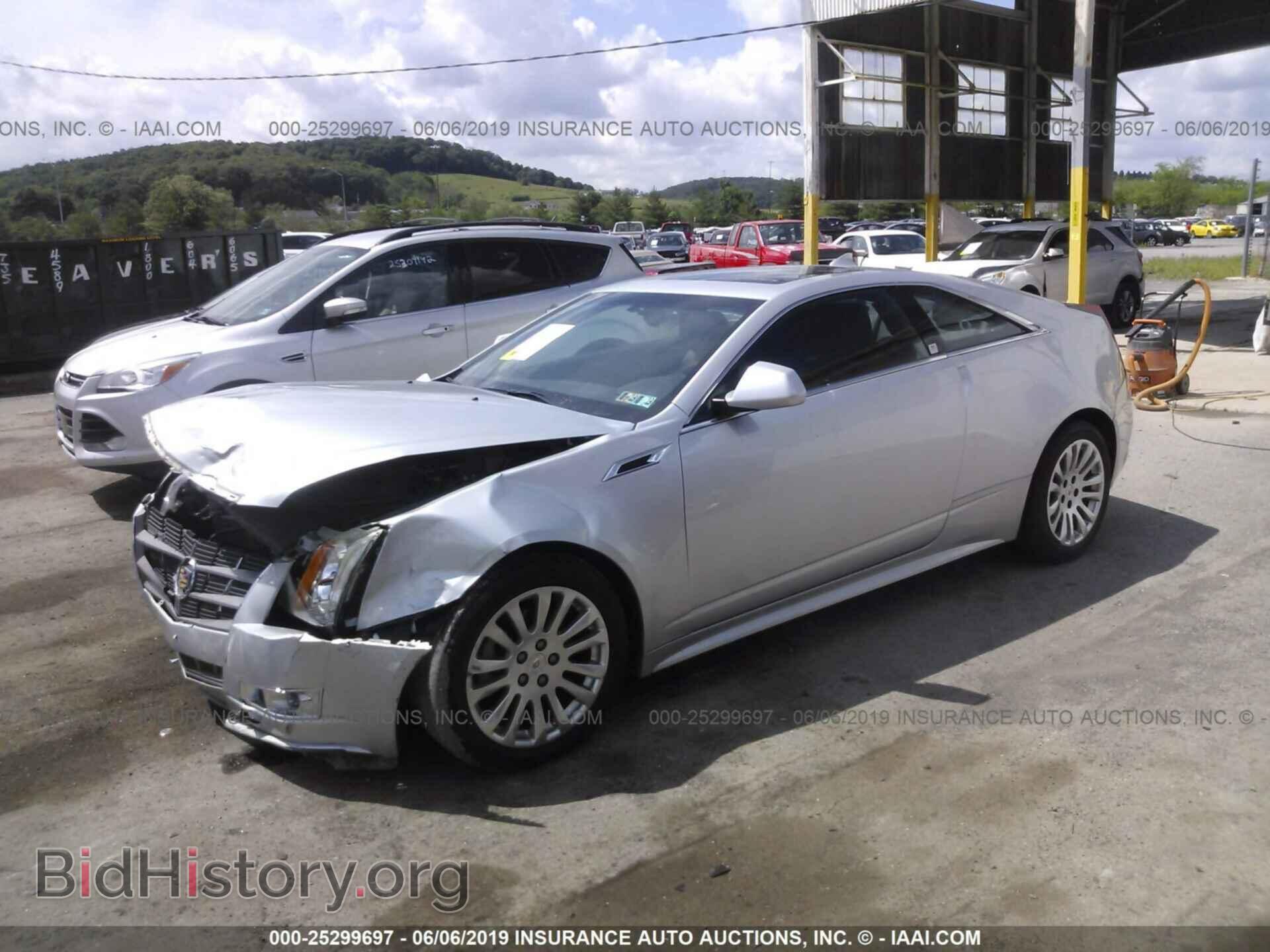 2011 CADILLAC CTS - VIN: 1G6DS1EDXB0101873 - Фото 2