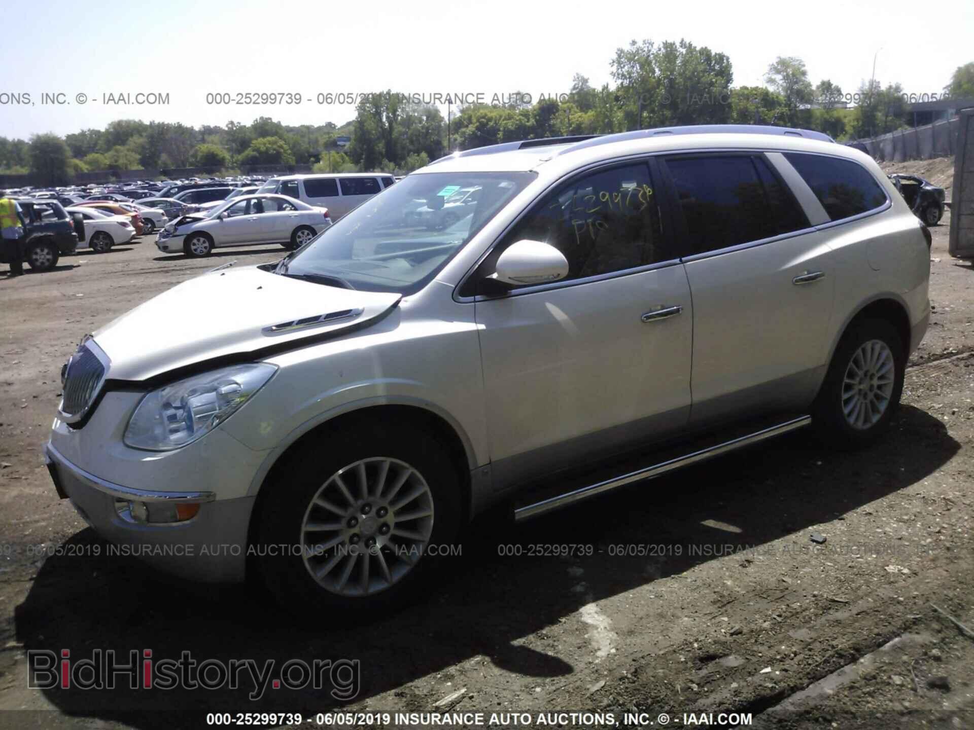2009 BUICK ENCLAVE - VIN: 5GAEV23D09J177853 - Фото 2