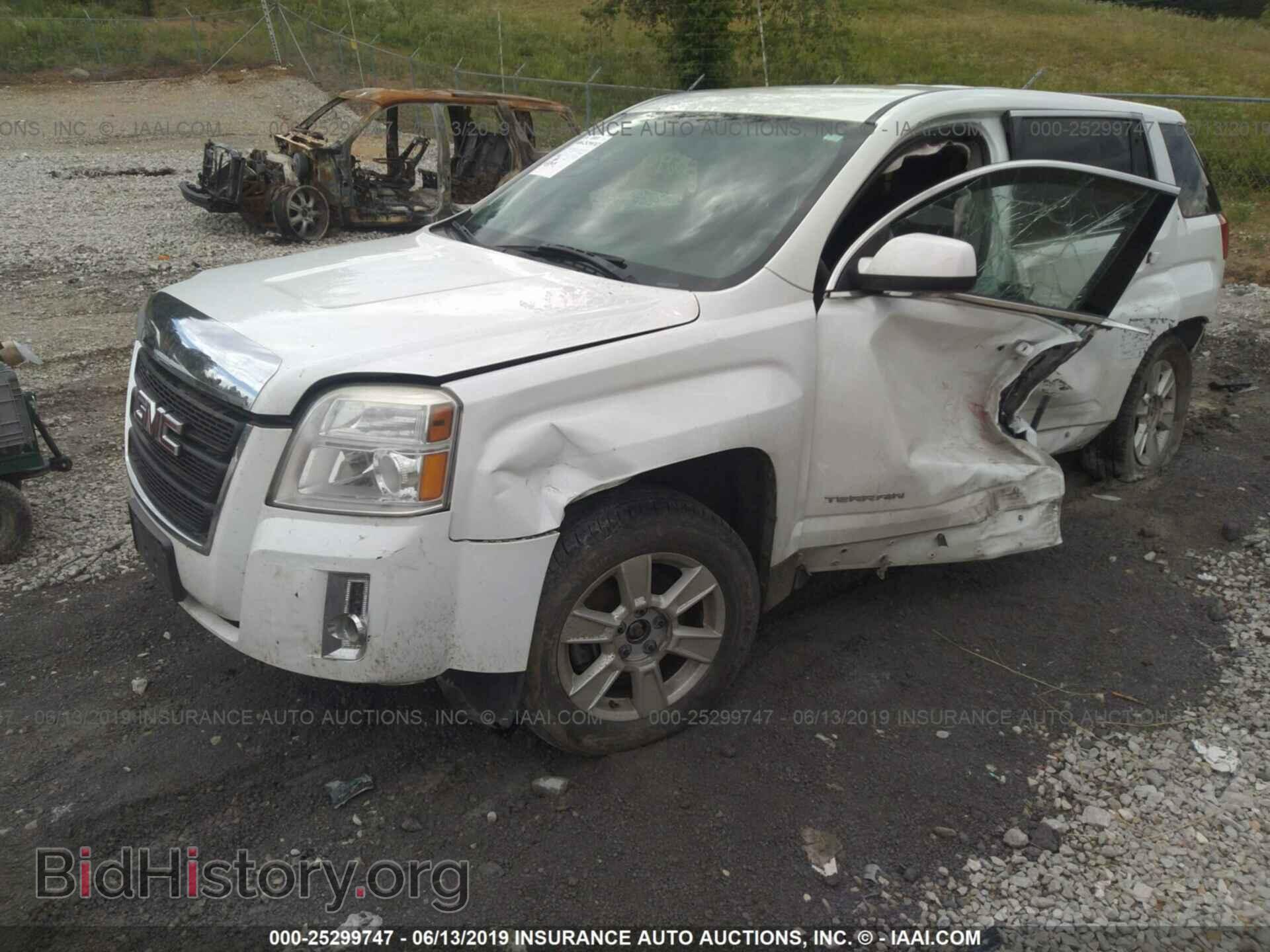 2011 GMC TERRAIN - VIN: 2CTFLREC1B6444480 - Фото 2