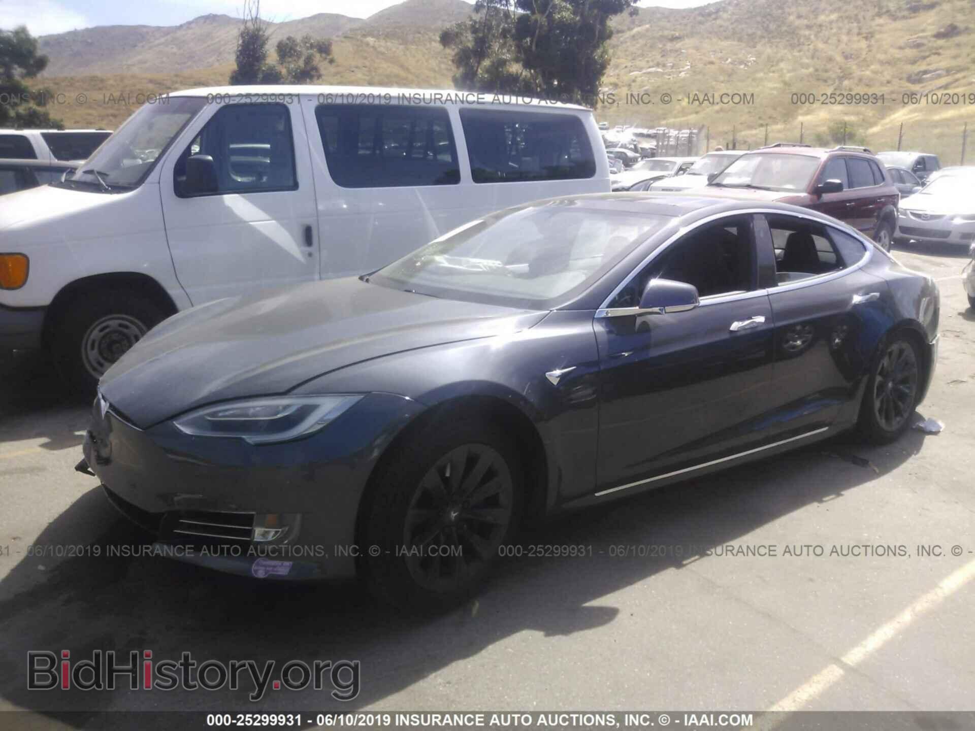 2018 Tesla Model S - VIN: 5YJSA1E25JF266137 - Photo 2