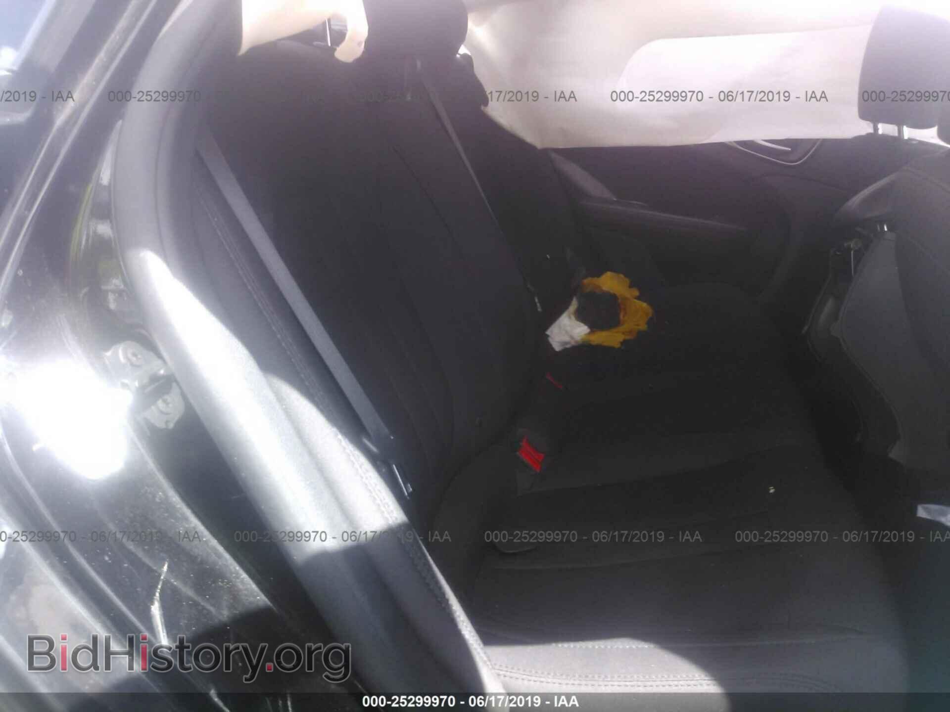 2016 CHRYSLER 200 - VIN: 1C3CCCABXGN159177 - Фото 8