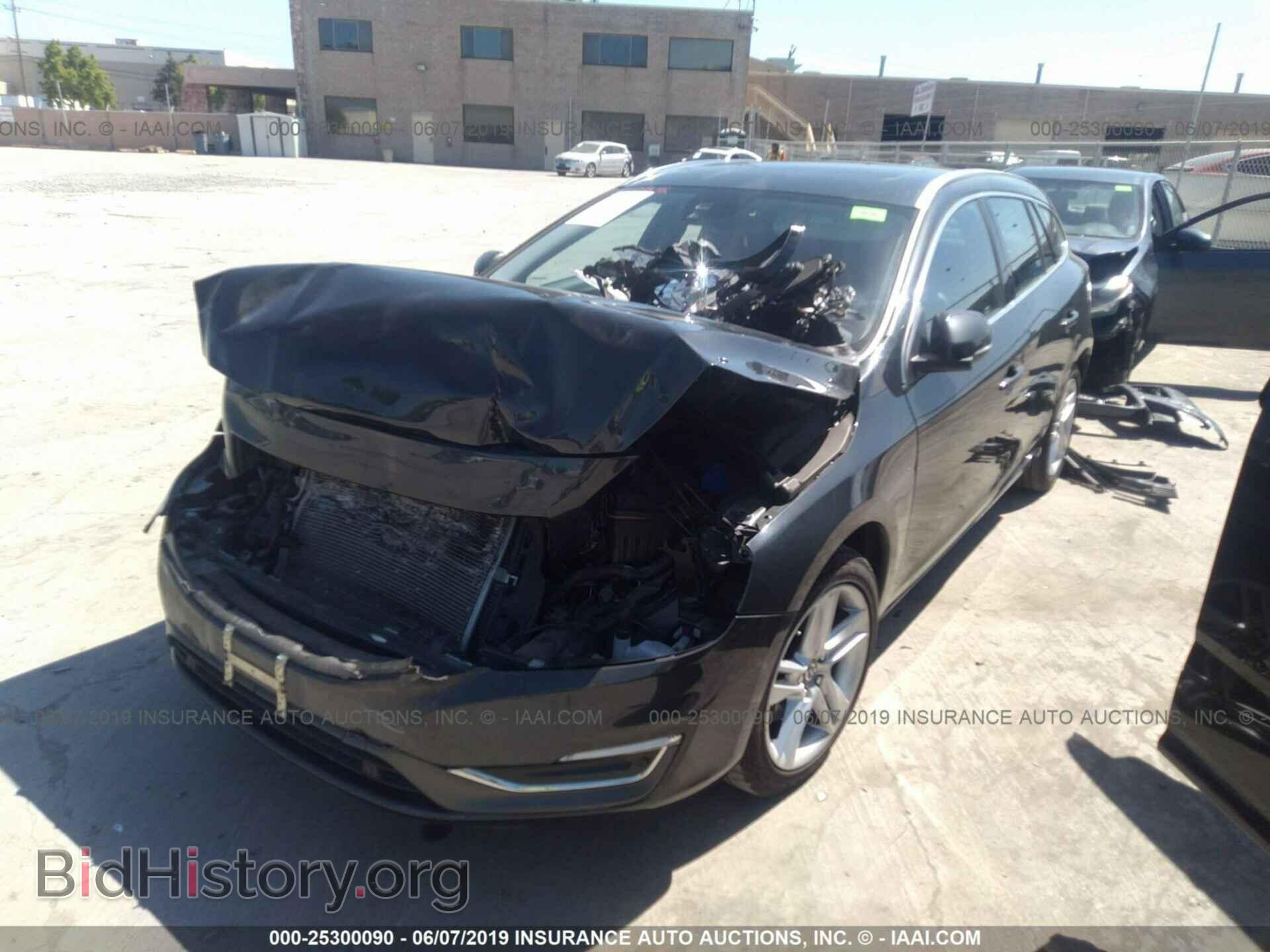 2015 VOLVO V60 - VIN: YV126MEC5F1203612 - Фото 2