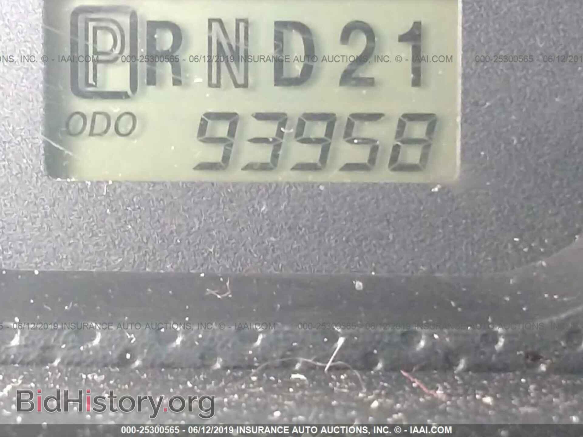 2002 MAZDA TRIBUTE - VIN: 4F2YU091X2KM38406 - Фото 7