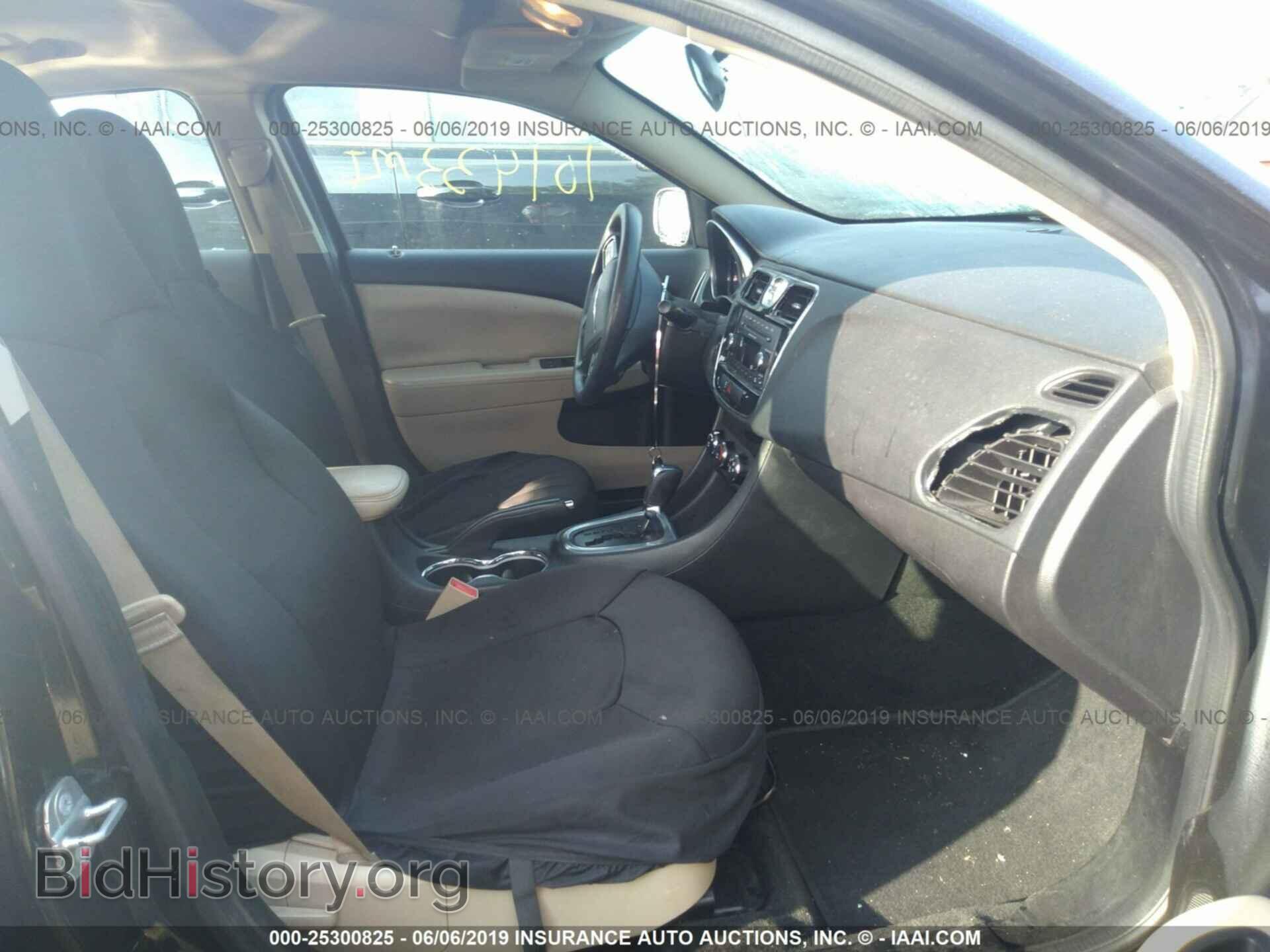 2014 CHRYSLER 200 - VIN: 1C3CCBAB0EN206305 - Фото 5