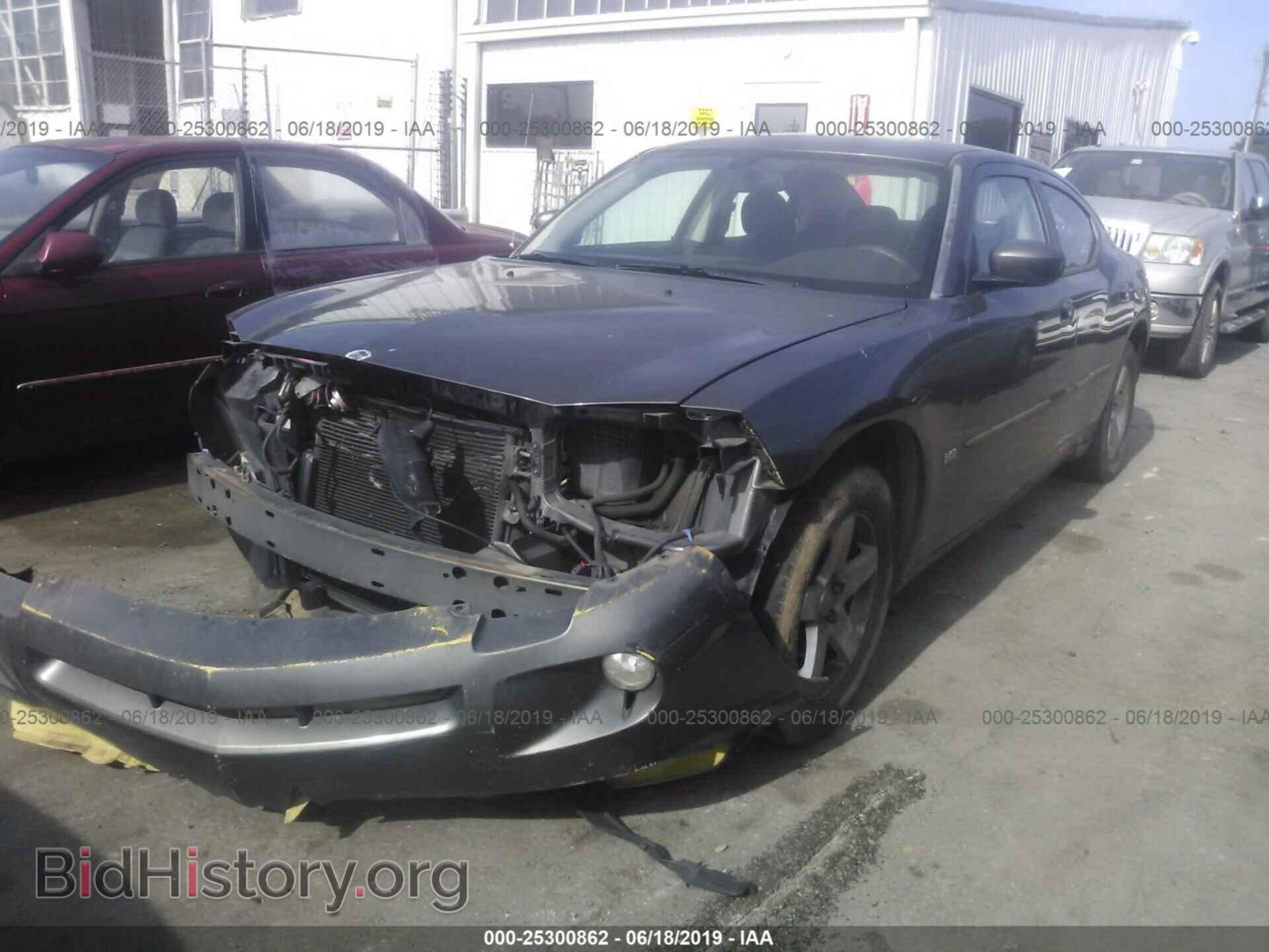 2010 DODGE CHARGER - VIN: 2B3CA3CV8AH197453 - Фото 2